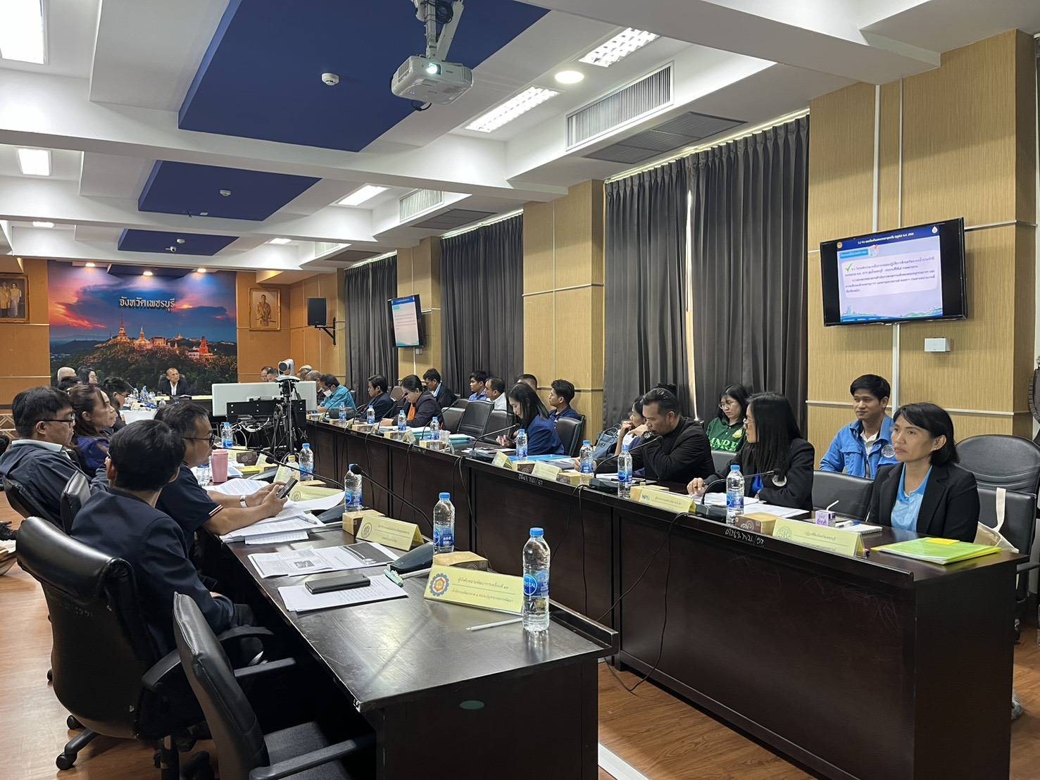 ส.ป.ก.เพชรบุรี เข้าร่วมประชุมคณะอนุกรรมการวิชาการและสนับสนุนการบริหารทรัพยากรน้ำ ลุ่มน้ำเพชรบุรี - ประจวบคีรีขันธ์