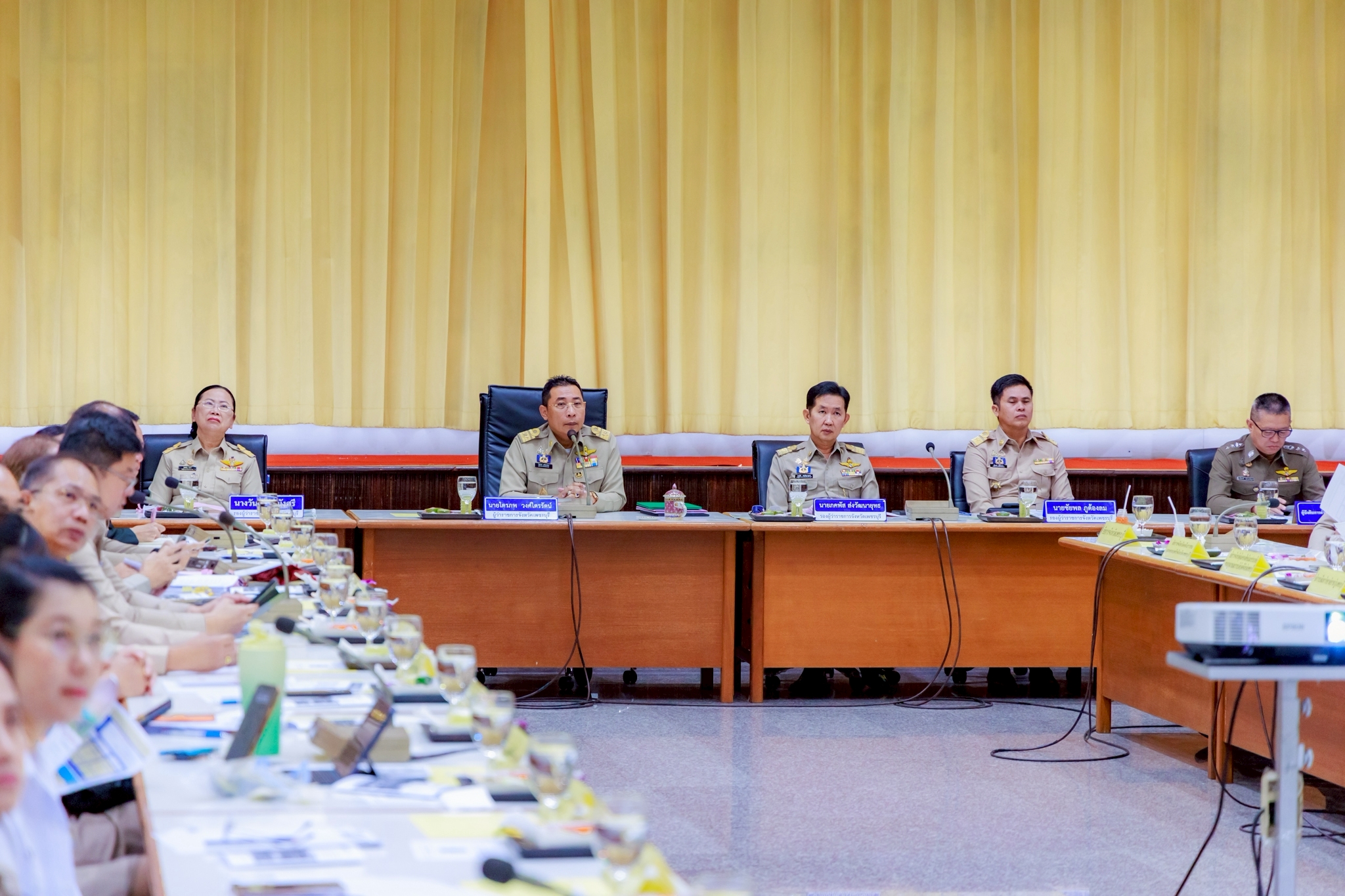 ส.ป.ก.เพชรบุรี เข้าร่วมประชุมคณะกรมการจังหวัดและหัวหน้าส่วนราชการจังหวัดเพชรบุรี ครั้งที่ 10/2568