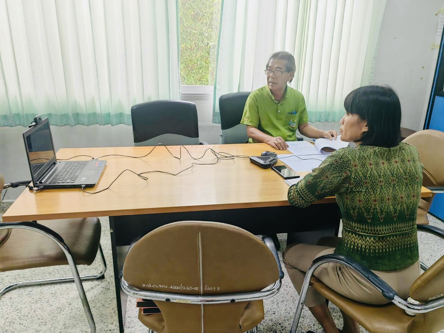 ส.ป.ก.เพชรบุรี เข้าร่วมประชุมหารือแนวทางการแก้ไขปัญหาที่ดินทำกินของเกษตรกรสภาประชาชน 4 ภาค