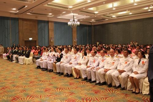 ปฏิรูปที่ดินจังหวัดเพชรบุรี ร่วมรับ ผู้แทนพระองค์ พลเรือเอก ชุมพล ปัจจุสานนท์ องคมนตรี