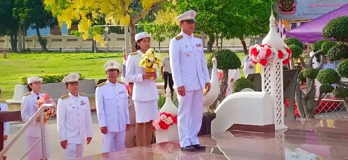 ส.ป.ก เพชรบุรี พิธีวางพานพุ่ม วันที่ระลึกพระบาทสมเด็จพระนั่งเกล้าเจ้าอยู่หัว พระมหาเจษฎาราชเจ้า และวันข้าราชการพลเรือน