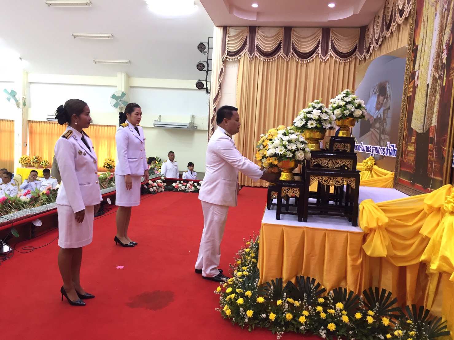พิธีถวายพระราชสักการะแด่พระบามสมเด็จพระบรมชนกาธิเบศร มหาภูมิพลอดุลยเดชมหาราช บรมนาถบพิตร พระบิดาแห่งมาตรฐานการช้่างไทย