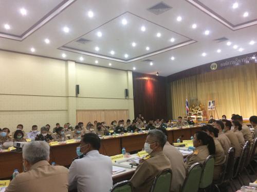 ปฏิรูปที่ดินจังหวัดเพชรบุรี ร่วมประชุมคณะกรรมการจังหวัด และหัวหน้าส่วนราชการจังหวัดเพชรบุรี ครั้งที่ 11/2563 ณ ห้องประชุมพริบพรี (ชั้น 2) ศาลากลางจังหวัดเพชรบุรี