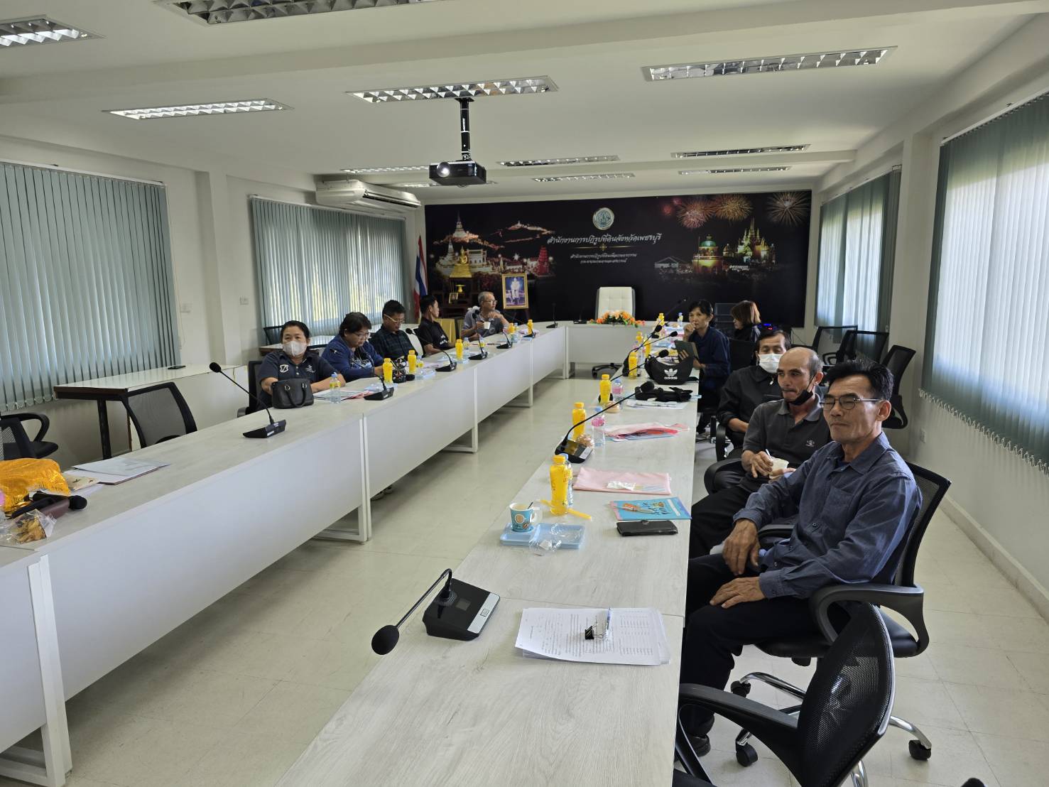 title - สำนักงานการปฏิรูปที่ดินจัดหวัดเพชรบุรี  ร่วมโครงการฝึกอบรมเชิงปฏิบัติการหลักสูตร “การเพิ่มทักษะ และเพิ่มประสิทธิภาพการดำเนินงาน อาสาสมัครปฏิรูปที่ดินเพื่อเกษตรกรรม (อสปก.)”