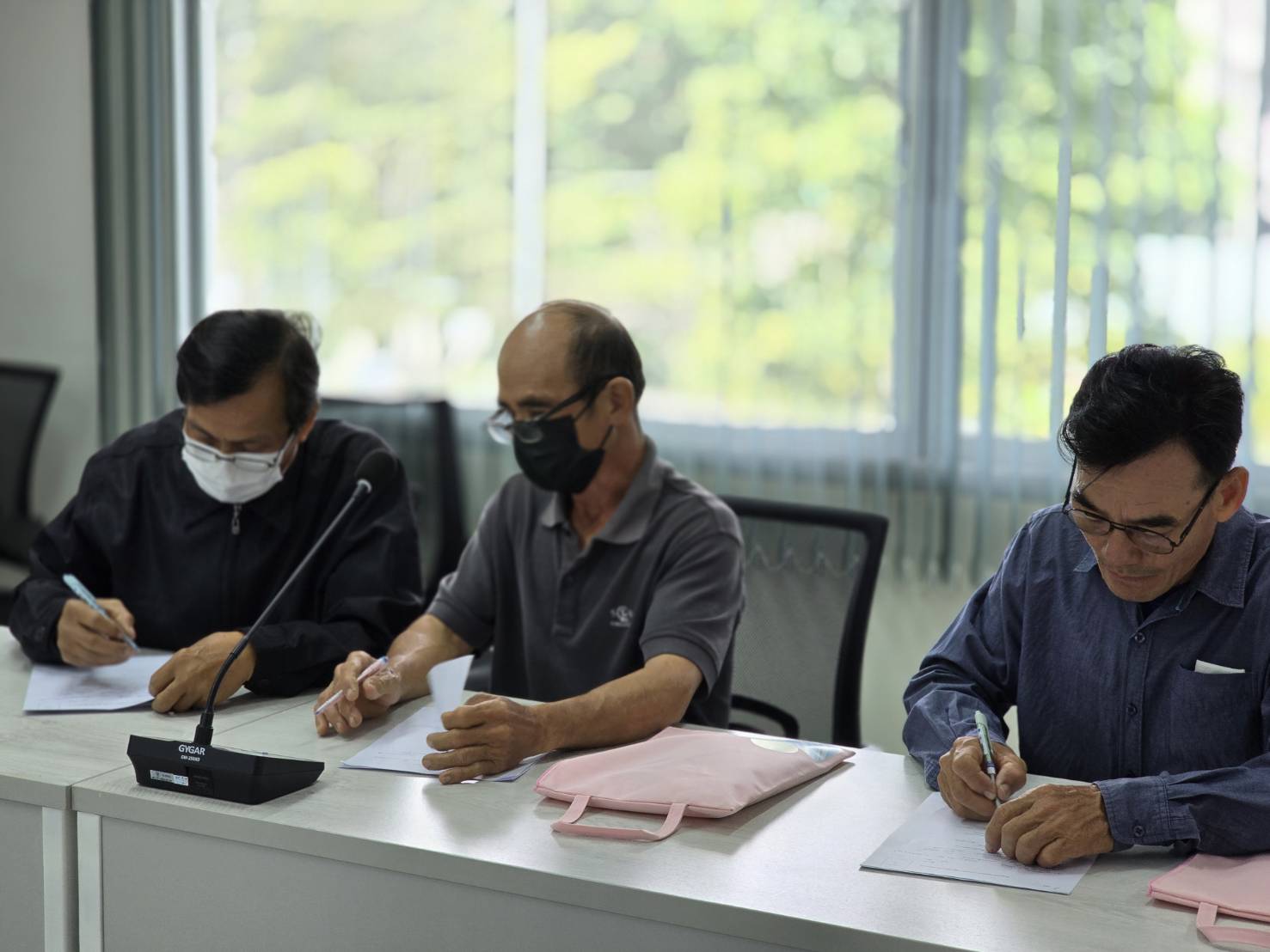 title - สำนักงานการปฏิรูปที่ดินจัดหวัดเพชรบุรี  ร่วมโครงการฝึกอบรมเชิงปฏิบัติการหลักสูตร “การเพิ่มทักษะ และเพิ่มประสิทธิภาพการดำเนินงาน อาสาสมัครปฏิรูปที่ดินเพื่อเกษตรกรรม (อสปก.)”