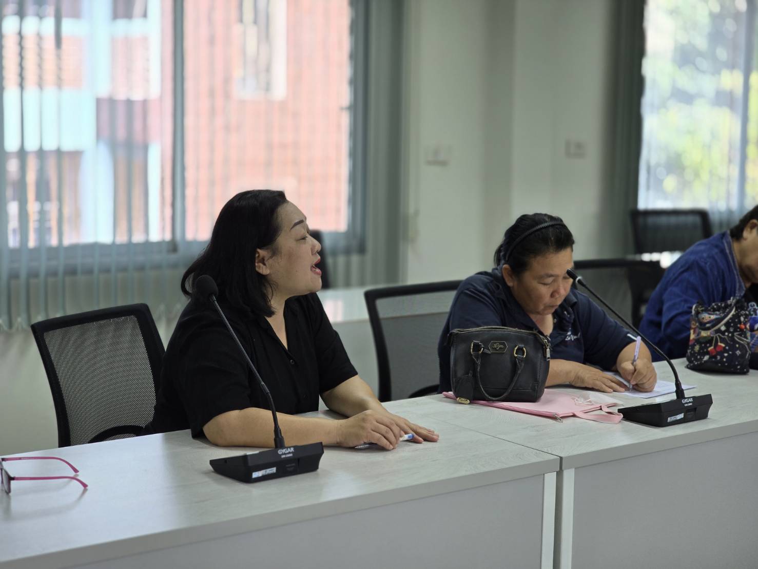 title - สำนักงานการปฏิรูปที่ดินจัดหวัดเพชรบุรี  ร่วมโครงการฝึกอบรมเชิงปฏิบัติการหลักสูตร “การเพิ่มทักษะ และเพิ่มประสิทธิภาพการดำเนินงาน อาสาสมัครปฏิรูปที่ดินเพื่อเกษตรกรรม (อสปก.)”