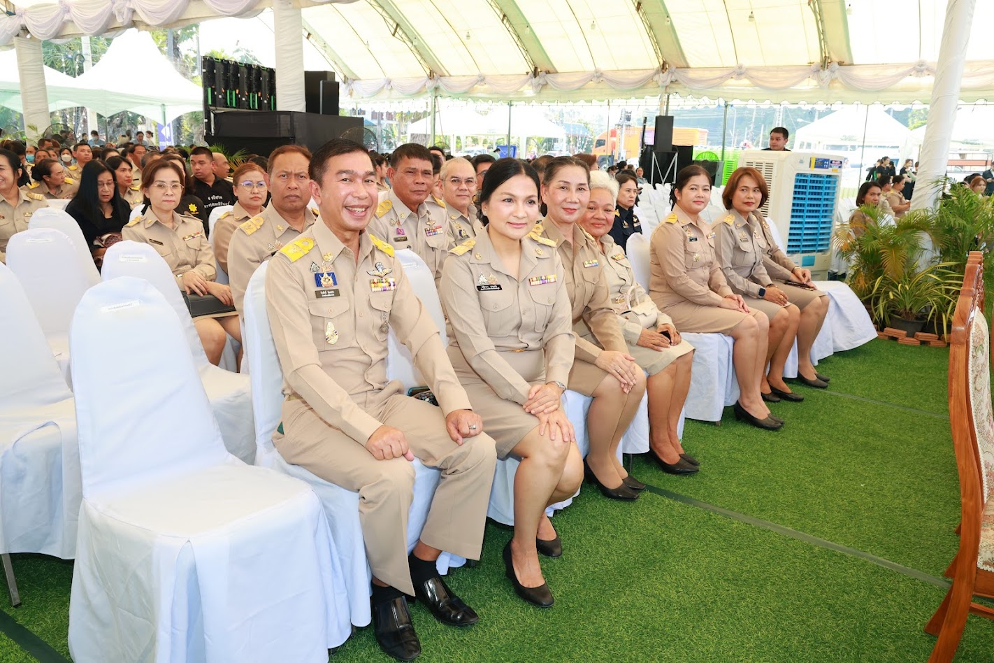 title - ส.ป.ก.เพชรบุรี ร่วมพิธีเปิดป้ายอาคารที่ว่าการอำเภอบ้านลาด (หลังใหม่) โดยมีนายอนุทิน ชาญวีรกุล นายกรัฐมนตรีและรัฐมนตรีว่าการกระทรวงมหาไทย เป็นประธานในพิธีฯ