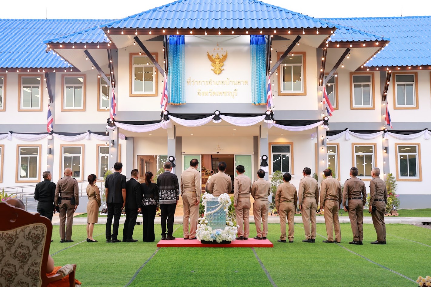 title - ส.ป.ก.เพชรบุรี ร่วมพิธีเปิดป้ายอาคารที่ว่าการอำเภอบ้านลาด (หลังใหม่) โดยมีนายอนุทิน ชาญวีรกุล นายกรัฐมนตรีและรัฐมนตรีว่าการกระทรวงมหาไทย เป็นประธานในพิธีฯ