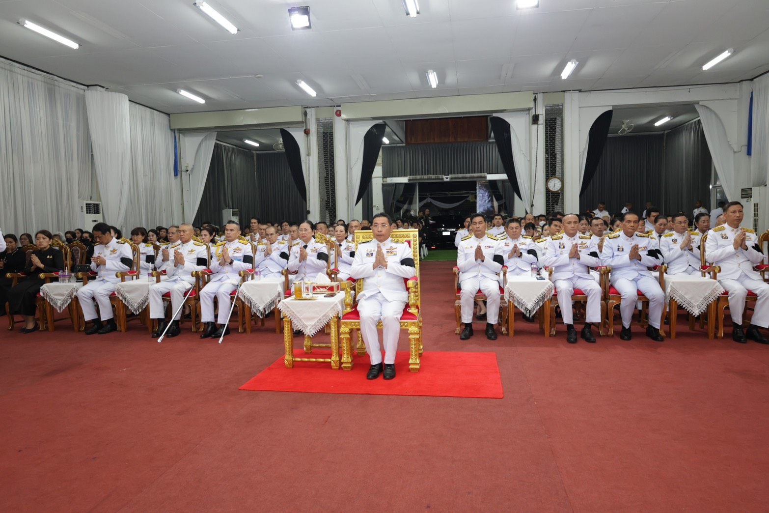 title - เข้าร่วมพิธีบำเพ็ญกุศลทักษิณานุประทานอุทิศถวายพระราชกุศลเมื่อเสด็จสวรรคตครบสัตตมวาร (๗ วัน) ถวายพระราชกุศล สมเด็จพระนางเจ้าสิริกิติ์พระบรมราชินีนาถ พระบรมราชชนนีพันปีหลวง