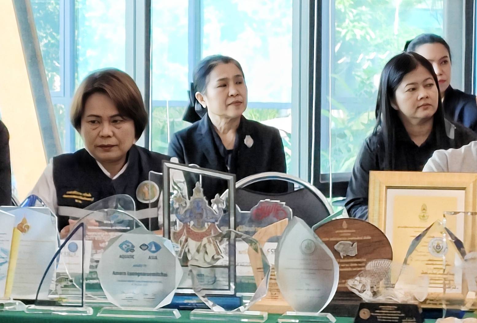 title - ร่วมประชุมและสนับสนุนข้อมูลในการนำเสนอผลงานของ นายอมร เหลืองนฤมิตชัย ต่อคณะกรรมการสรรหาปราชญ์เกษตรฯ