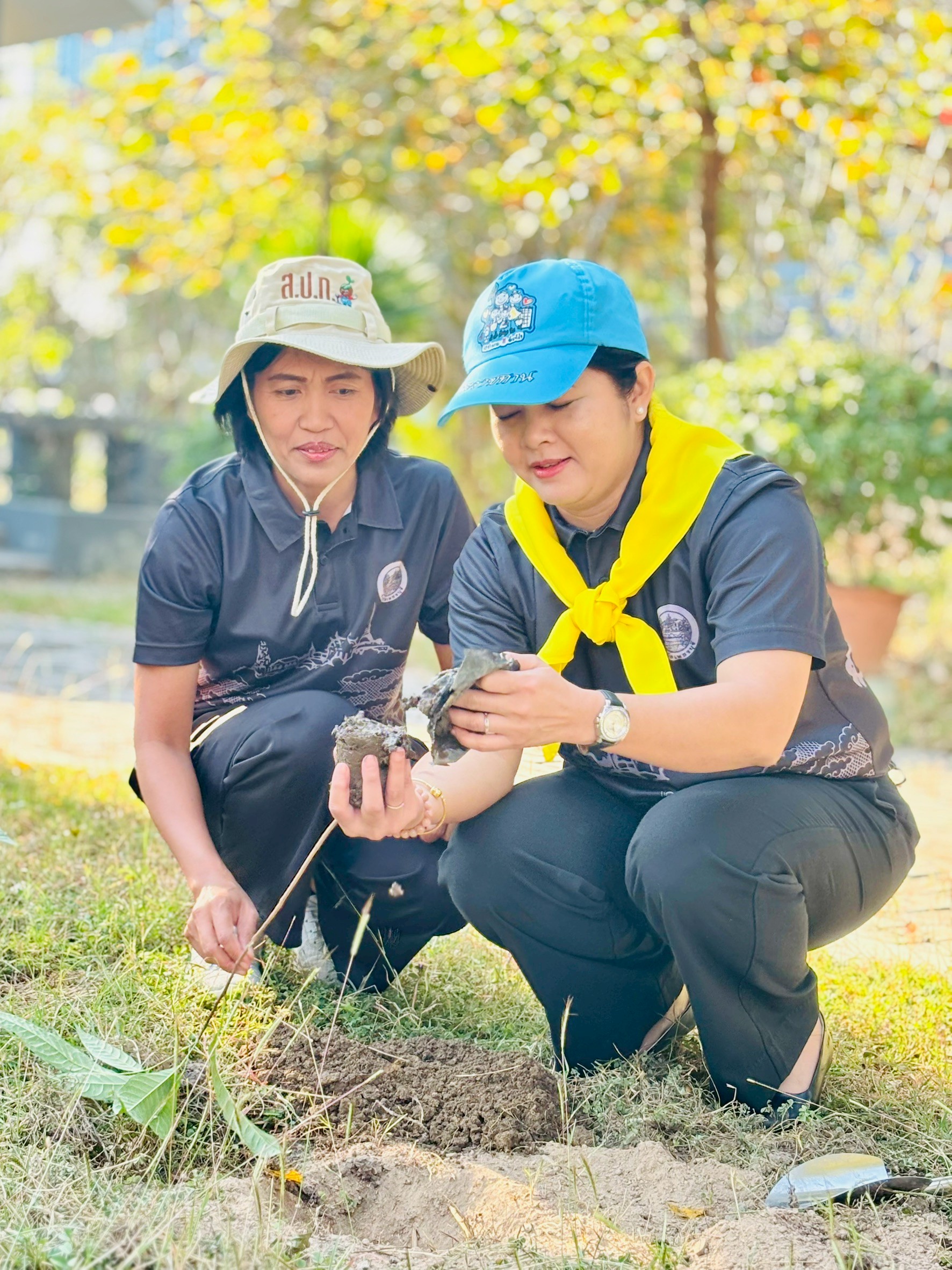 title - ส.ป.ก.เพชรบุรี จัดกิจกรรมจิตอาสาบำเพ็ญสาธารณประโยชน์และบำเพ็ญสาธารณกุศล