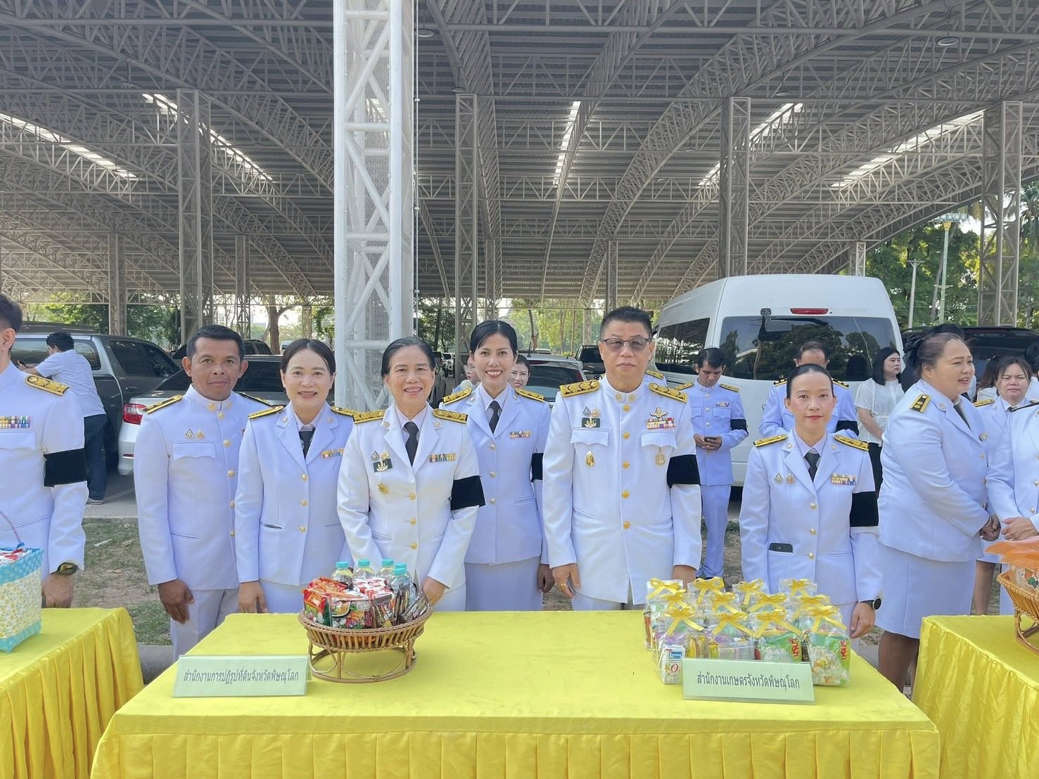 title - ส.ป.ก.พิษณุโลก ร่วมพิธีเจริญพระพุทธมนต์และตักบาตรถวายพระราชกุศล เนื่องในโอกาสวันคล้ายวันประสูติ สมเด็จพระเจ้าลูกยาเธอ เจ้าฟ้าทีปังกรรัศมีโชติ มหาวชิโรตตมางกูร สิริวิบูลยราชกุมาร