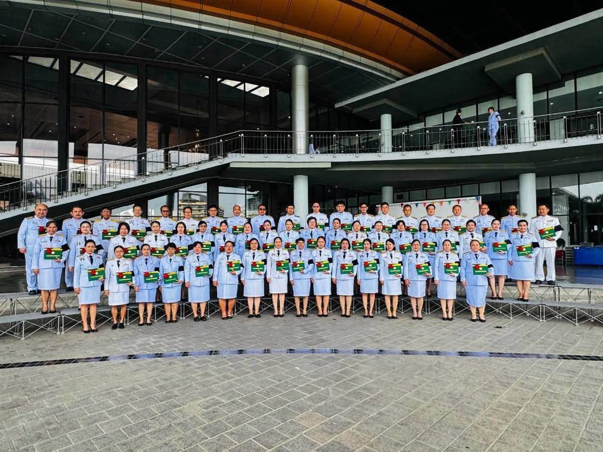 title - ปฏิรูปที่ดินจังหวัดพิษณุโลก รับมอบประกาศนียบัตรและเข็มวิทยฐานะ สำหรับผู้ผ่านการฝึกอบรมนักบริหารของกระทรวงเกษตรและสหกรณ์