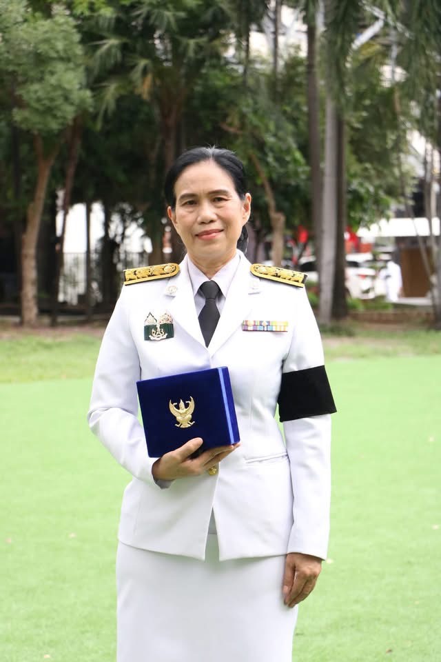 ปฏิรูปที่ดินจังหวัดพิษณุโลก เข้ารับพระราชทานเครื่องราชอิสริยาภรณ์ ชั้นสายสะพาย ประจำปี 2568