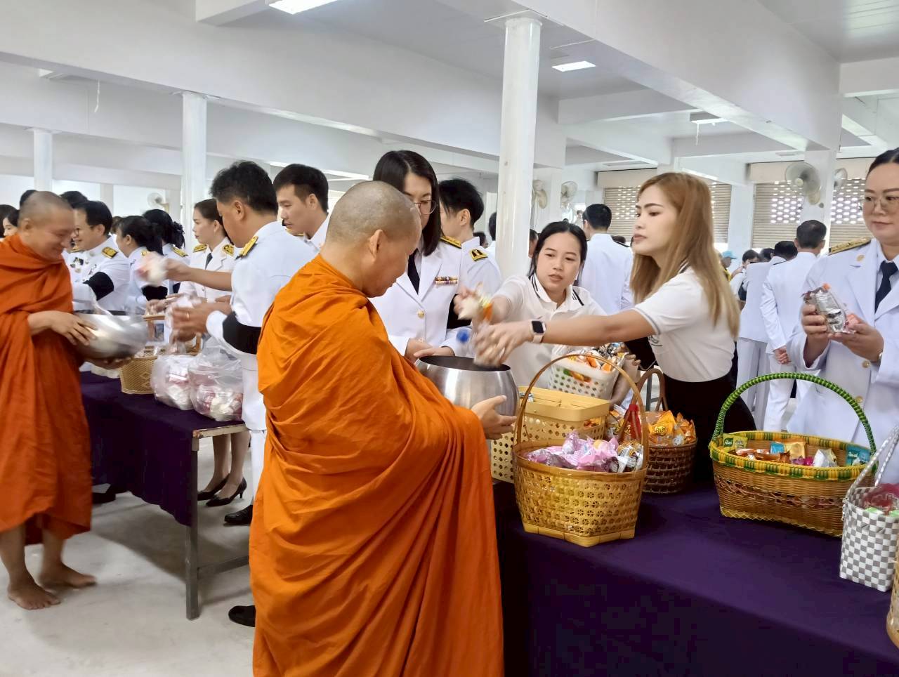 title - ส.ป.ก. แพร่เข้างานเฉลิมพระเกียรติ เนื่องในวันคล้ายวันเฉลิมพระชนมพรรษา 4 รอบ สมเด็จพระนางเจ้าฯ พระบรมราชินี 3 มิถุนายน