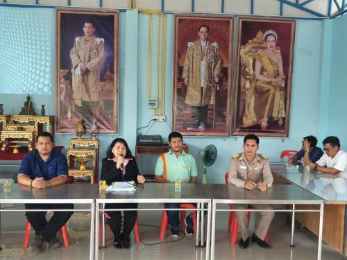 ลงพื้นที่ร่วมประชุมกับกำนัน ผู้ใหญ่บ้าน และเกษตรกรในเขตปฏิรูปที่ดิน หมู่ที่ 5 และ 8 ตำบลวังท่าช้าง อำเภอกบินทร์บุรี จังหวัดปราจีนบุรี