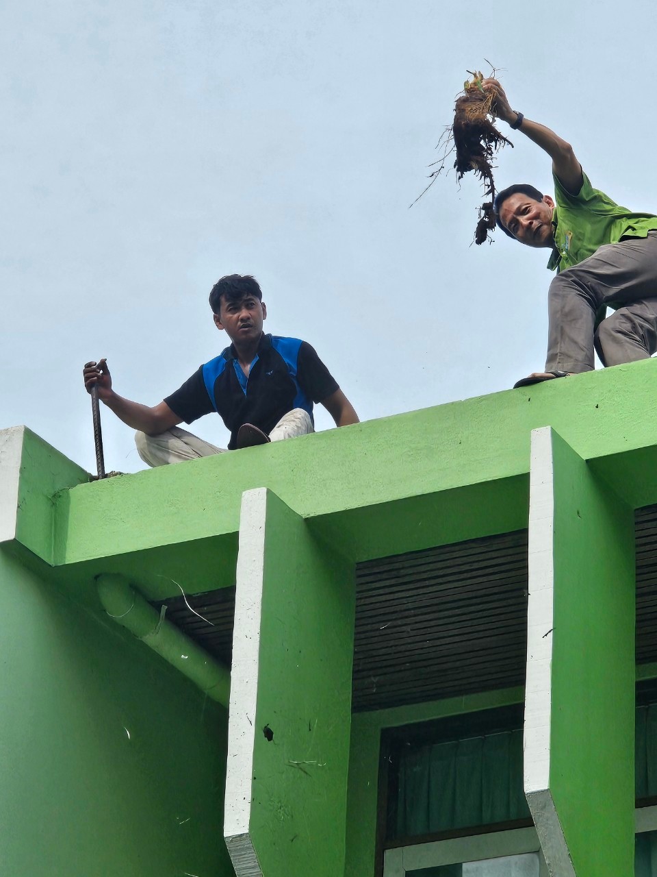 ส.ป.ก.ประจวบคีรีขันธ์ ร่วมทำกิจกรรม Big Cleaning Day เนื่องในโอกาสพระราชพิธีมหามงคลเฉลิมพระชนมพรรษา 6 รอบ 28 กรกฎาคม 2567 โดยร่วมกันทำความสะอาดในพื้นที่สำนักงานการปฏิรูปที่ดินจังหวัดประจวบคีรีขันธ์