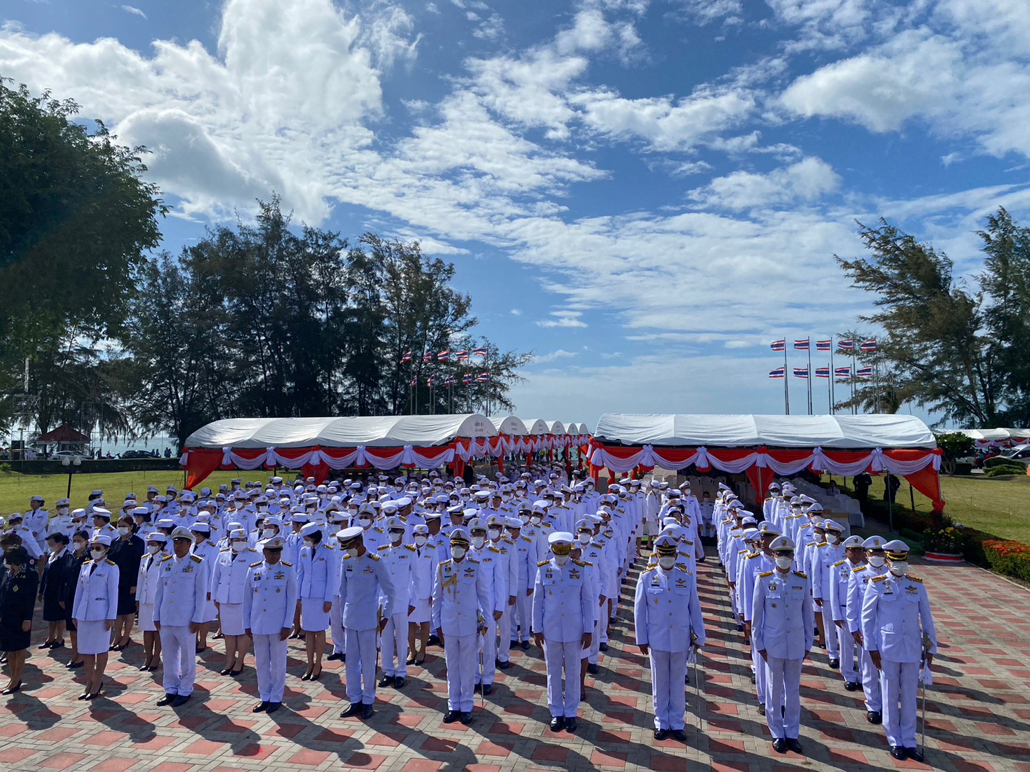 ส.ป.ก.ประจวบคีรีขันธ์  ได้เข้าร่วมพิธีถวายเครื่องสักการะพระบรมราชานุสาวรีย์พระบาทสมเด็จพระจอมเกล้าเจ้าอยู่หัว  “พระบิดาแห่งวิทยาศาสตร์ไทย” เนื่องในวัน “วิทยาศาสตร์แห่งชาติ” ประจำปี พ.ศ. 2566