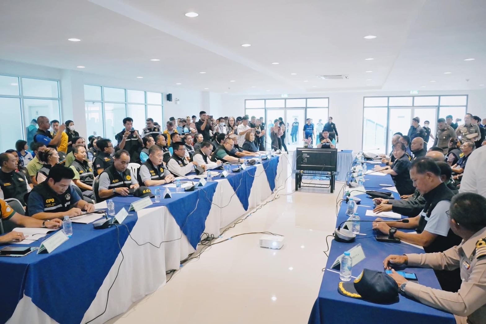 ส.ป.ก.ประจวบคีรีขันธ์ ได้ร่วมลงพื้นที่ตรวจเยี่ยมและติดตามสถานการณ์ พร้อมแก้ไขปัญหาด้านการเกษตร ด่านพรมแดนสิงขร ต.คลองวาฬ อ.เมืองประจวบคีรีขันธ์ จ.ประจวบคีรีขันธ์ (ข่าวแชร์)