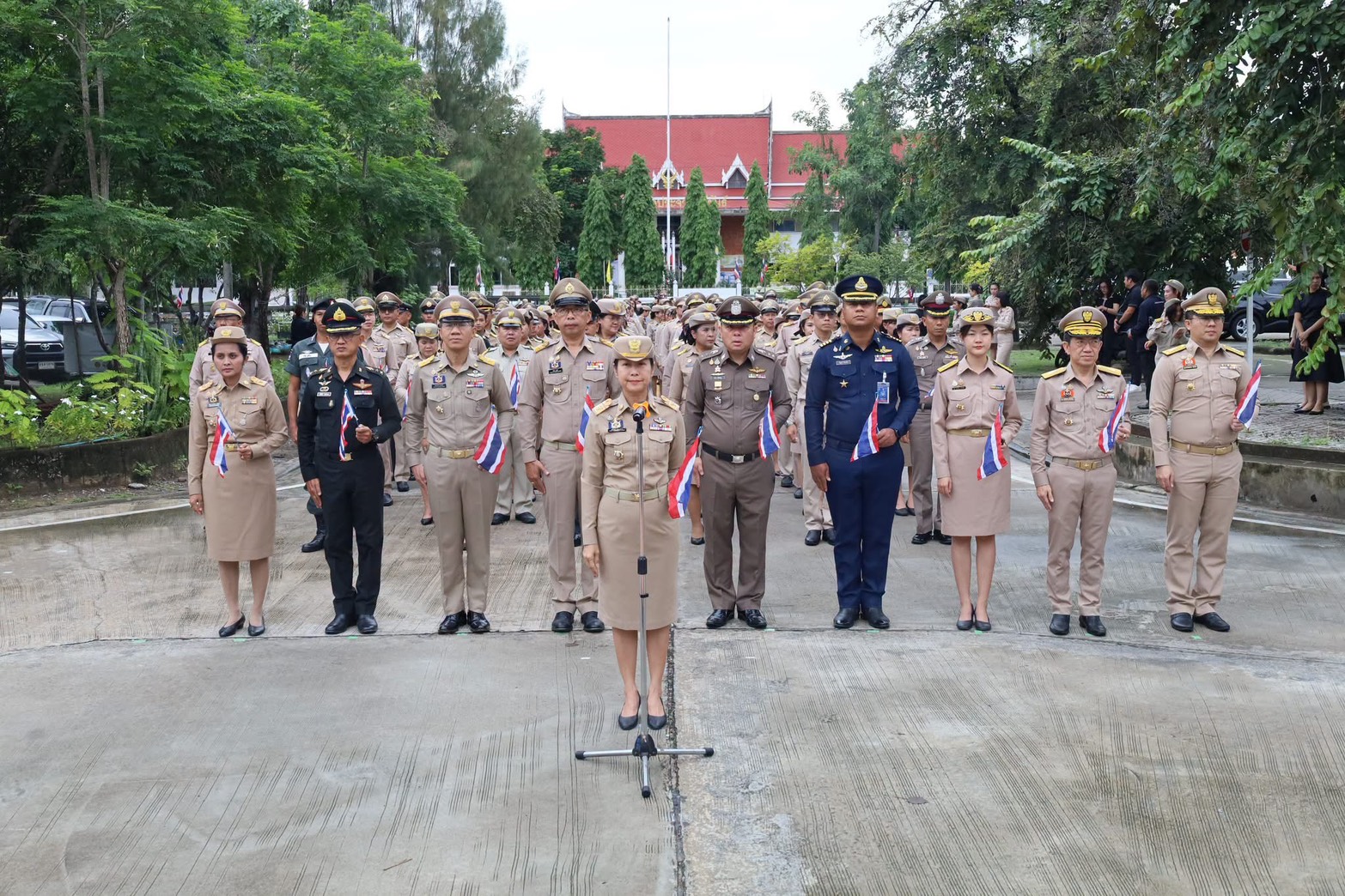 title - ส.ป.ก ประจวบคีรีขันธ์ ร่วมจัดกิจกรรมเคารพธงชาติและร้องเพลงชาติไทย  โดยพร้อมเพรียงกัน เนื่องในวันพระราชทานธงชาติไทย 28 กันยายน (Thai National Flag Day) ประจำปี 2569 ณ ศาลากลางจังหวัดประจวบคีรีขันธ์ และบริเวณลานหน้าเสาธง ส.ป.ก.ประจวบคีรีขันธ์