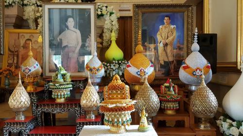 สปก.ประจวบฯร่วมพิธีสวดเจริญพระพุทธมนต์เฉลิมพระเกียรติและถวายเป็นพระราชกุศล รัชกาลที่ 10 และสมเด็จพระนางเจ้าสิริกิติ์ ในรัชกาลที่ 9
