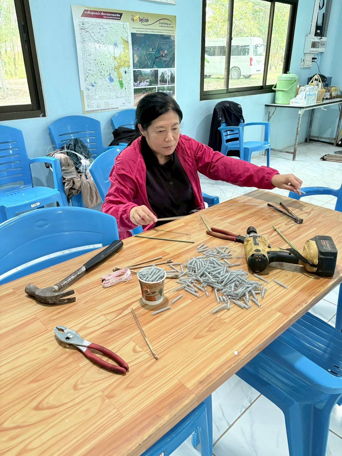 title - ศทส. จัดทำฐานข้อมูลลักษณะจำเพาะของต้นไม้ที่นำไปใช้ในการประเมินมูลค่าต้นไม้ในเขตปฏิรูปที่ดิน ร่วมกับสำนักพัฒนาและถ่ายทอดเทคโนโลยี (สพท.)