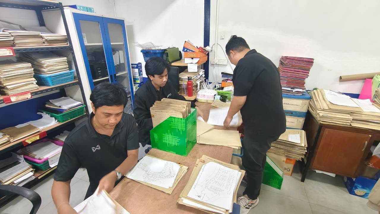 title - ศทส. ลงพื้นที่เป้าหมาย แนะนำ กำกับ และดูแล การปรับปรุงข้อมูลแผนที่เชิงเลข (Digital Map) สำหรับจัดทำฐานข้อมูลจัดที่ดิน (ALRO Land Online) และข้อมูลสารบบที่ดิน ณ จังหวัดสุรินทร์ และจังหวัดบุรีรัมย์