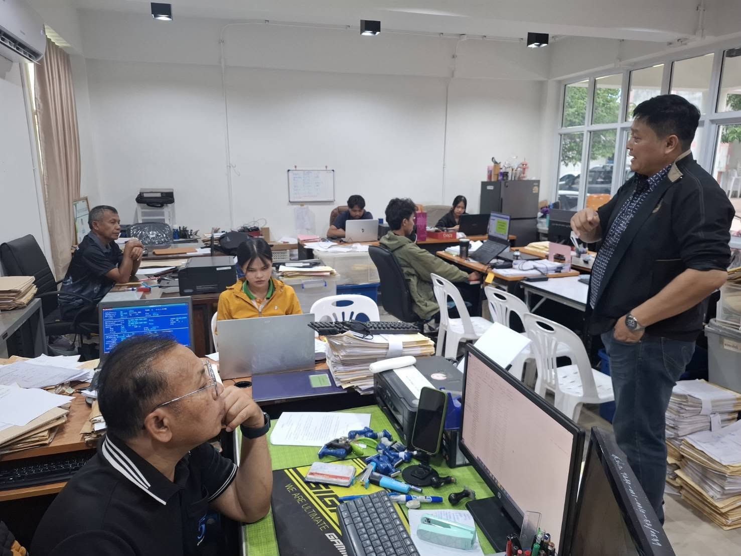 title - ศทส. ลงพื้นที่เป้าหมาย แนะนำ กำกับ และดูแล การปรับปรุงข้อมูลแผนที่เชิงเลข (Digital Map) สำหรับจัดทำฐานข้อมูลจัดที่ดิน (ALRO Land Online) และข้อมูลสารบบที่ดิน ณ จังหวัดสุรินทร์ และจังหวัดบุรีรัมย์