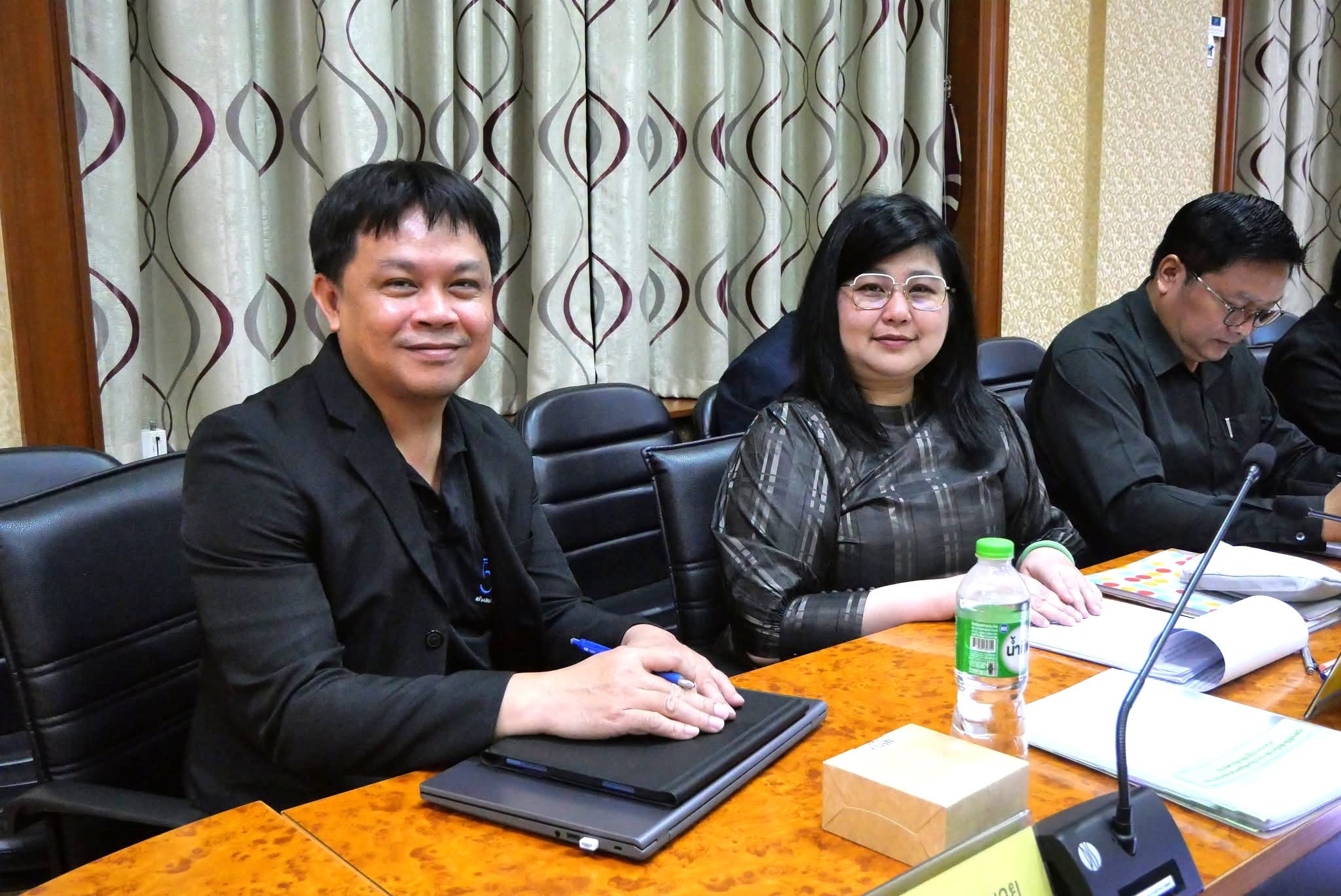 title - ศทส.เข้าร่วมประชุมคณะกรรมการข้อมูลข่าวสารของราชการของสำนักงานการปฏิรูปที่ดินเพื่อเกษตรกรรม ครั้งที่ 7/2569 ณ ห้องประชุม จำลอง อัตนโถ ส.ป.ก. ถนนราชดำเนินนอก เขตพระนคร กรุงเทพฯ