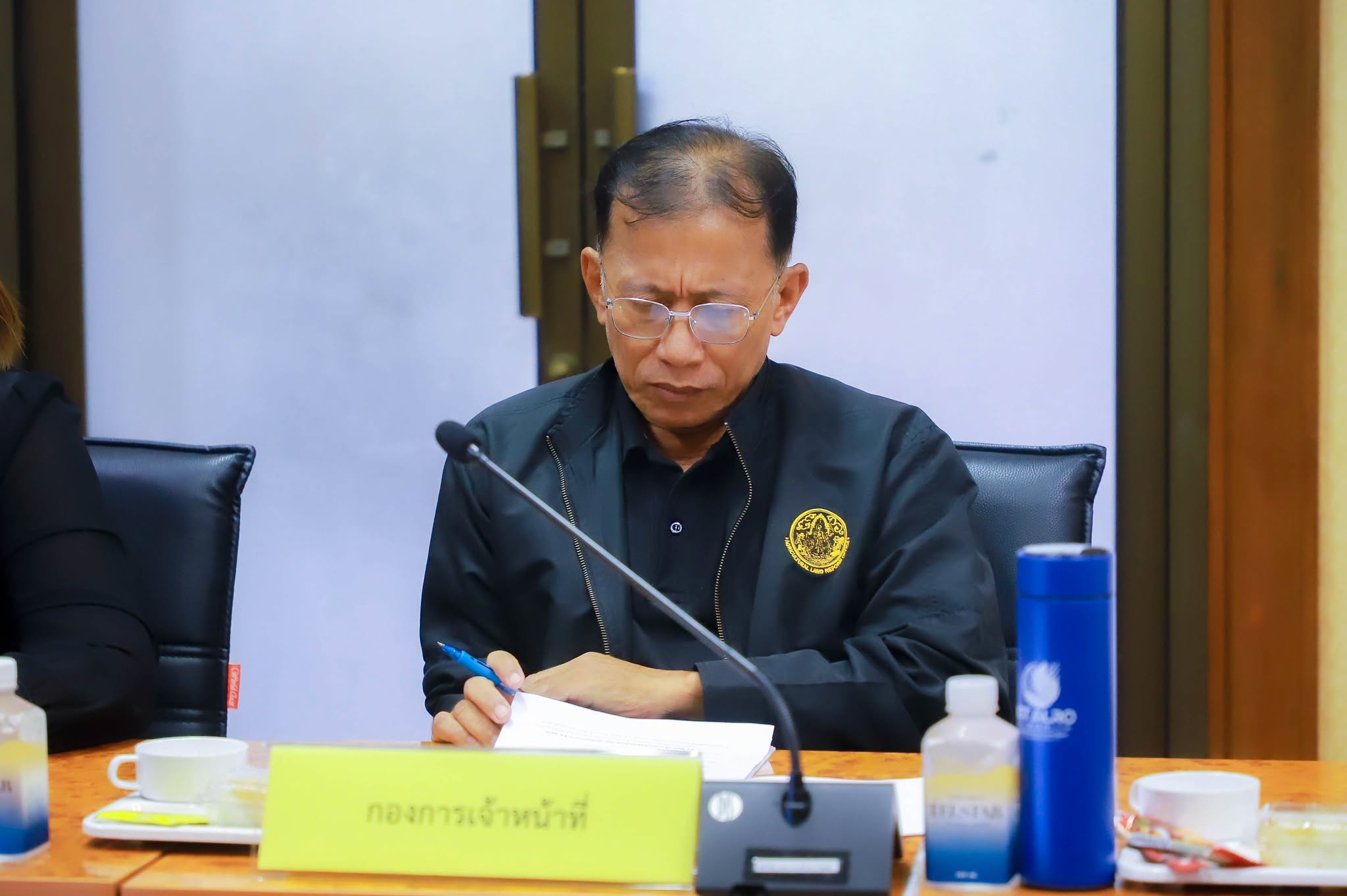 title - ศทส. จัดประชุมคณะกรรมการเทคโนโลยีสารสนเทศของ ส.ป.ก. ครั้งที่ 3/2569  ณ ห้องประชุมจำลอง อัตนโถ ส.ป.ก. ถนนราชดำเนินนอก กรุงเทพฯ และผ่านระบบการประชุมทางไกลออนไลน์ GDCC Space Plus