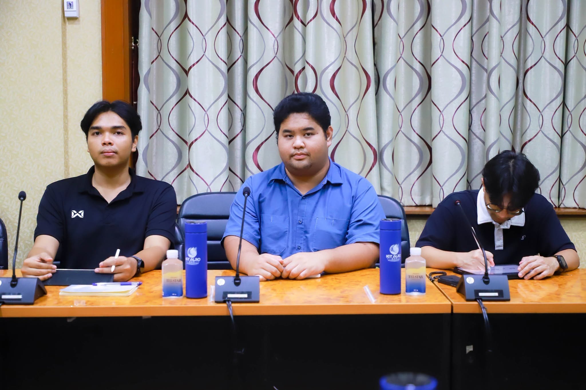 title - ศทส. จัดประชุมคณะกรรมการเทคโนโลยีสารสนเทศของ ส.ป.ก. ครั้งที่ 3/2569  ณ ห้องประชุมจำลอง อัตนโถ ส.ป.ก. ถนนราชดำเนินนอก กรุงเทพฯ และผ่านระบบการประชุมทางไกลออนไลน์ GDCC Space Plus