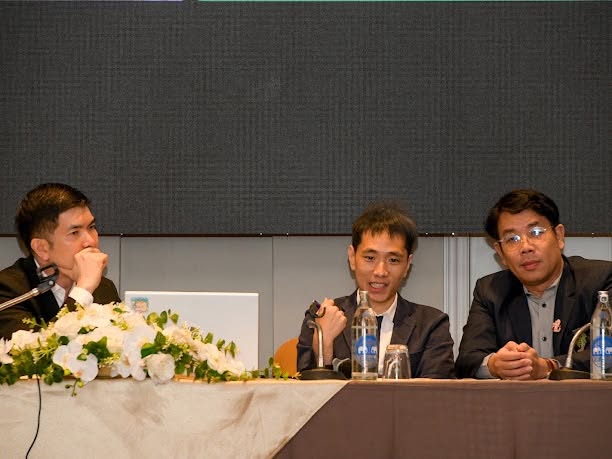 title - ศทส.เข้าร่วมประชุมเพื่อเผยแพร่ข้อมูลและสร้างความรู้ความเข้าใจต่อผลการจัดทำแผนที่การใช้ที่ดินของประเทศให้เหมาะสมกับสภาพที่ดินและศักยภาพที่ดิน และผลการจัดทำรายงานการติดตามตรวจสอบและประเมินผลการใช้ที่ดินของประเทศให้เหมาะสมกับสภาพที่ดินและศักยภาพที่ดิน (ภาคใต้)
