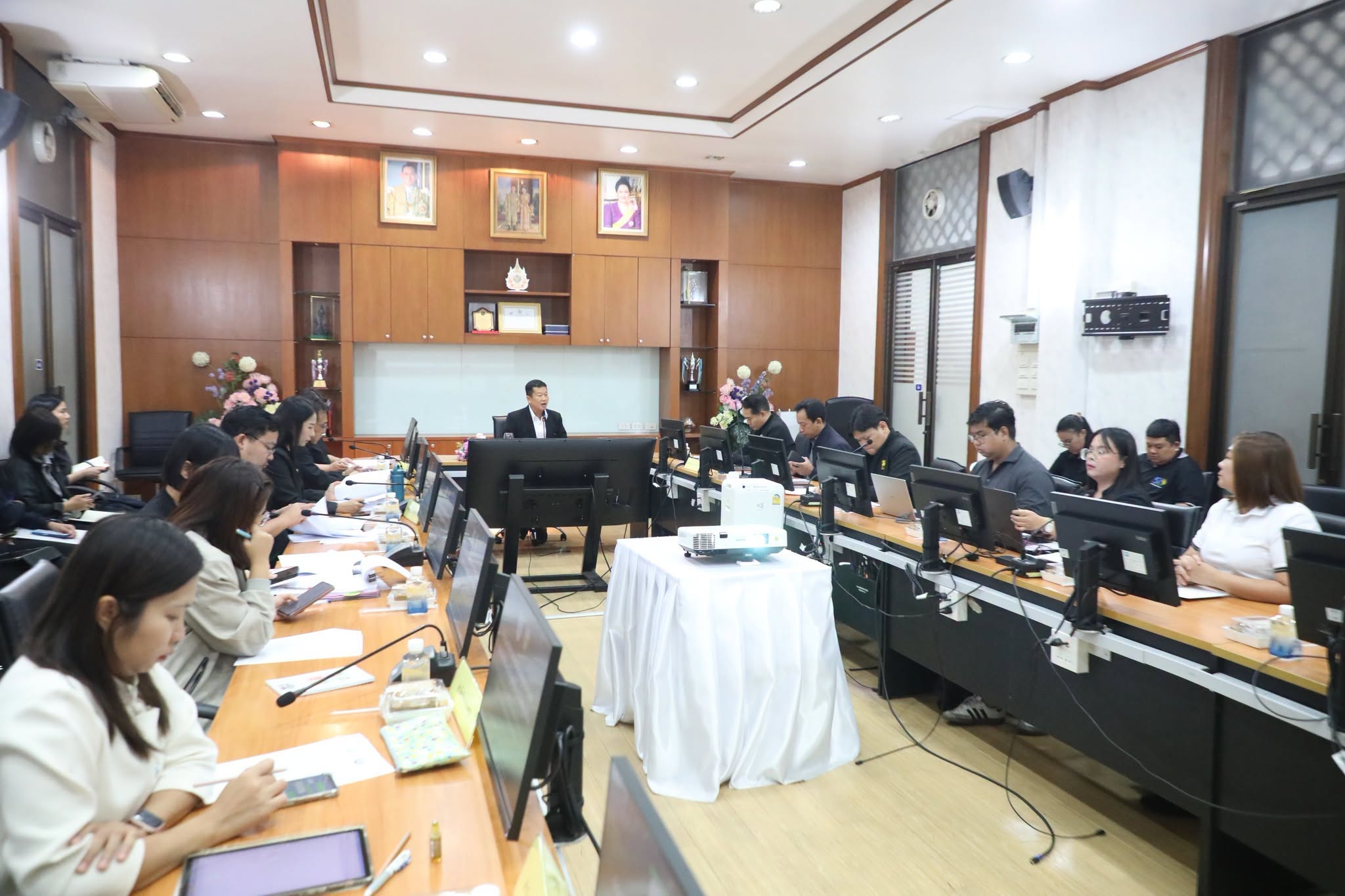 title - ศทส. จัดประชุมหารือการแลกเปลี่ยนข้อมูลเกษตรกร รูปแปลงที่ดิน และข้อมูลผู้เสียภาษี สิ่งปลูกสร้าง ระหว่าง สำนักงานการปฏิรูปที่ดินเพื่อเกษตรกรรม กับ กรมส่งเสริมการปกครองส่วนท้องถิ่น