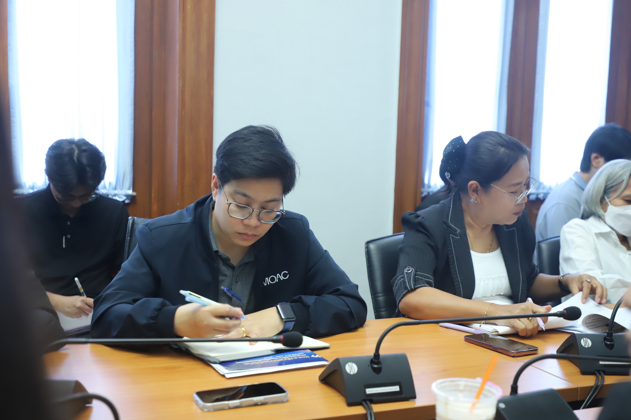 title - ศทส. ประชุมกำกับติดตามผลการดำเนินการตัวชี้วัดร่วมและตัวชี้วัดหลักตามคำรับรองการปฏิบัติราชการของศูนย์เทคโนโลยีสารสนเทศและการสื่อสาร ประจำปี งบประมาณ พ.ศ. 2569 ครั้งที่ 1/2569  