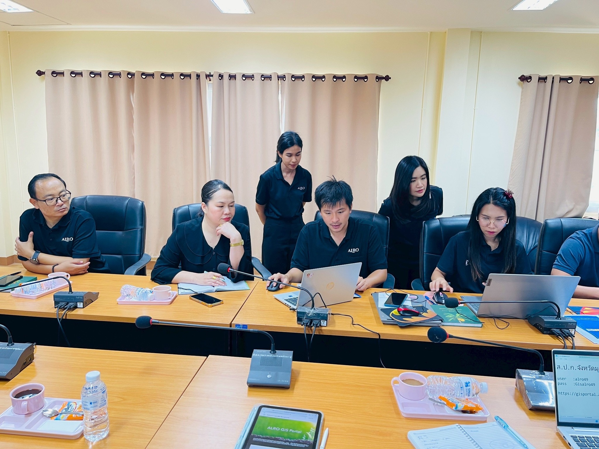 title - ศทส. ลงพื้นที่จัดทำฐานข้อมูลเชิงพื้นที่การใช้ประโยชน์อาคาร และสิ่งปลูกสร้างในเขตปฏิรูปที่ดิน จัดเก็บข้อมูลภาคสนามผ่าน Application Fieldmap และประชาสัมพันธ์การใช้งานระบบ GIS Portal ณ จังหวัดมุกดาหาร และจังหวัดอำนาจเจริญ