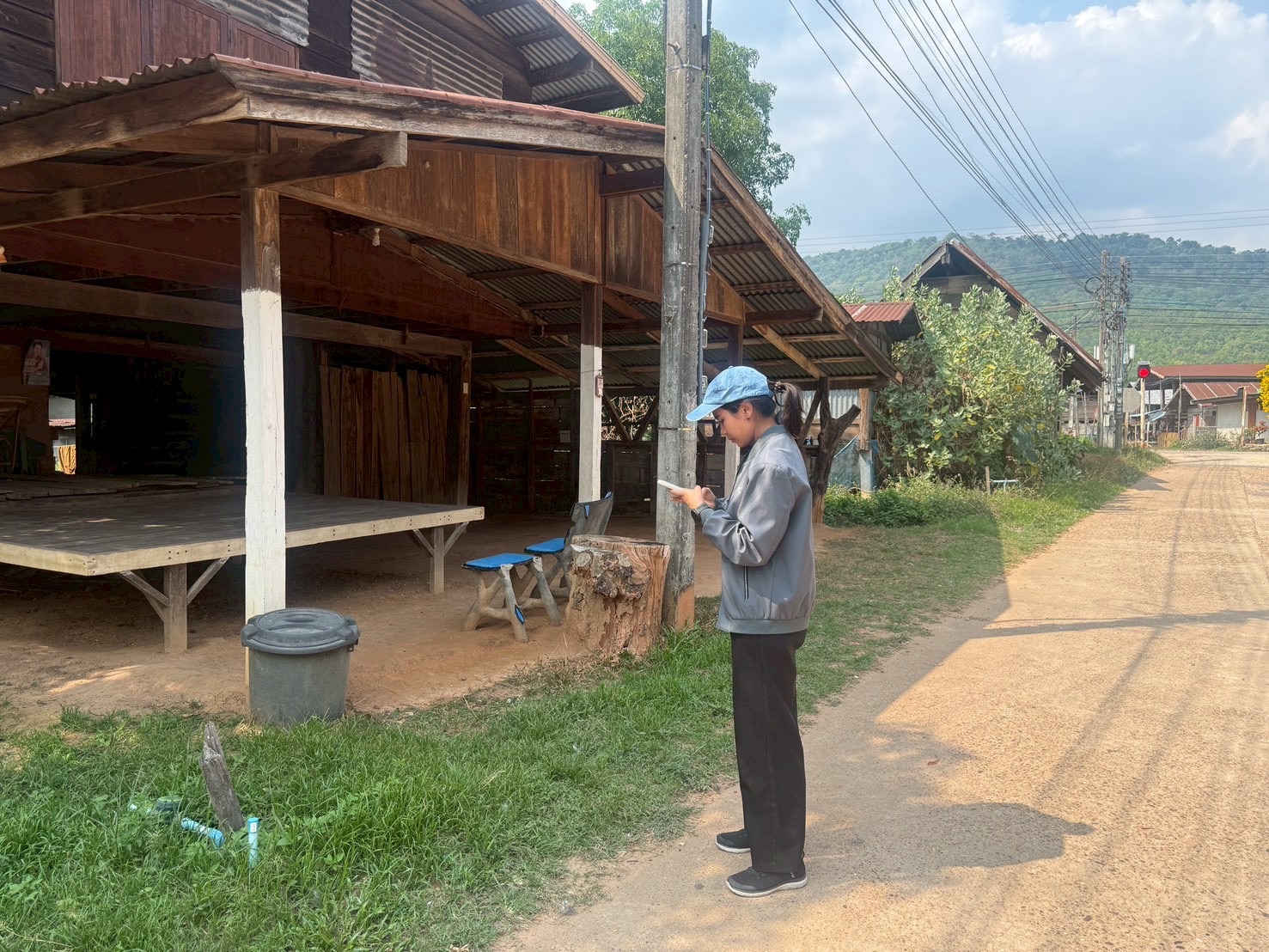 title - ศทส. ลงพื้นที่จัดทำฐานข้อมูลเชิงพื้นที่การใช้ประโยชน์อาคาร และสิ่งปลูกสร้างในเขตปฏิรูปที่ดิน จัดเก็บข้อมูลภาคสนามผ่าน Application Fieldmap และประชาสัมพันธ์การใช้งานระบบ GIS Portal ณ จังหวัดมุกดาหาร และจังหวัดอำนาจเจริญ