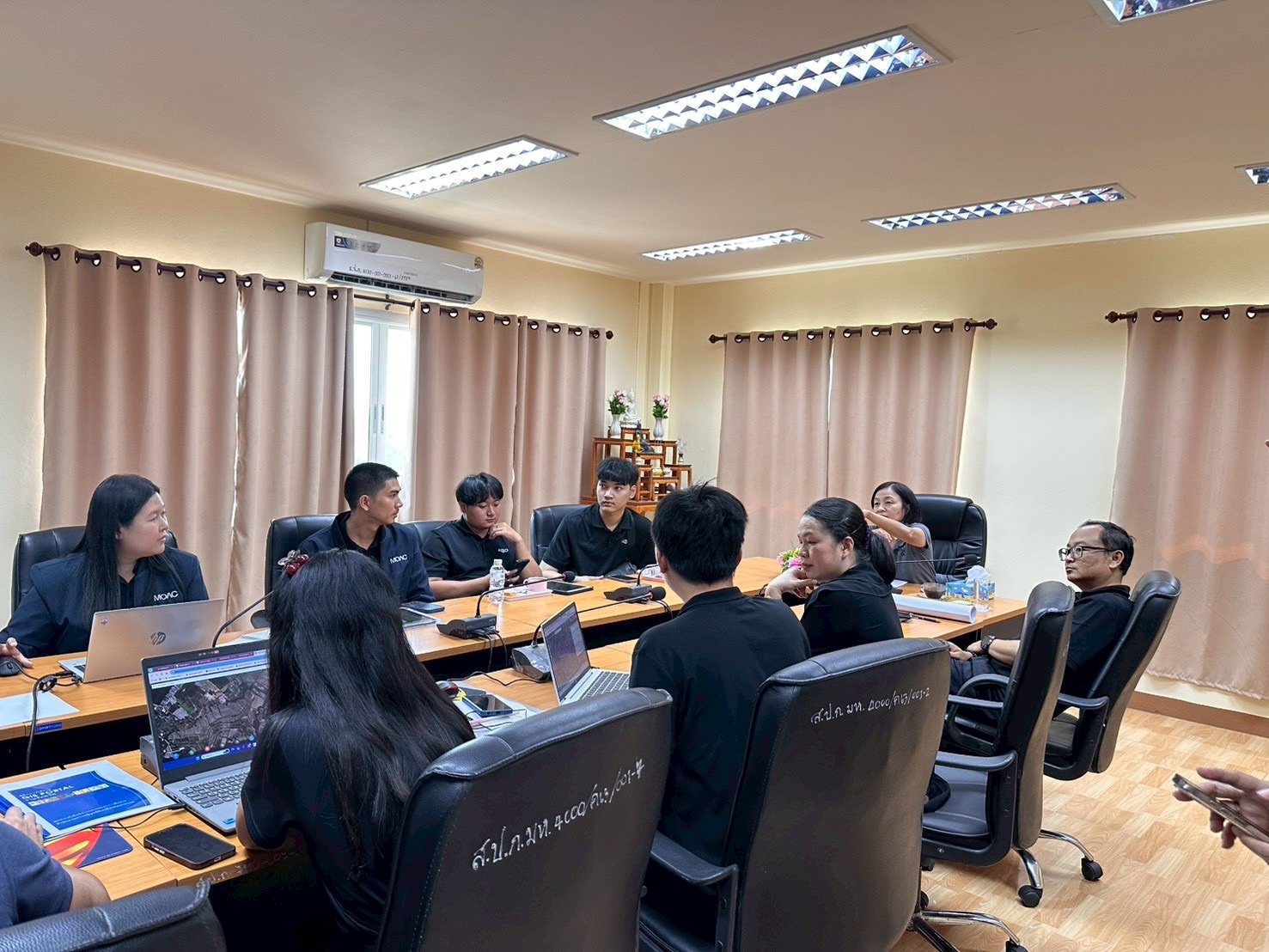 title - ศทส. ลงพื้นที่จัดทำฐานข้อมูลเชิงพื้นที่การใช้ประโยชน์อาคาร และสิ่งปลูกสร้างในเขตปฏิรูปที่ดิน จัดเก็บข้อมูลภาคสนามผ่าน Application Fieldmap และประชาสัมพันธ์การใช้งานระบบ GIS Portal ณ จังหวัดมุกดาหาร และจังหวัดอำนาจเจริญ