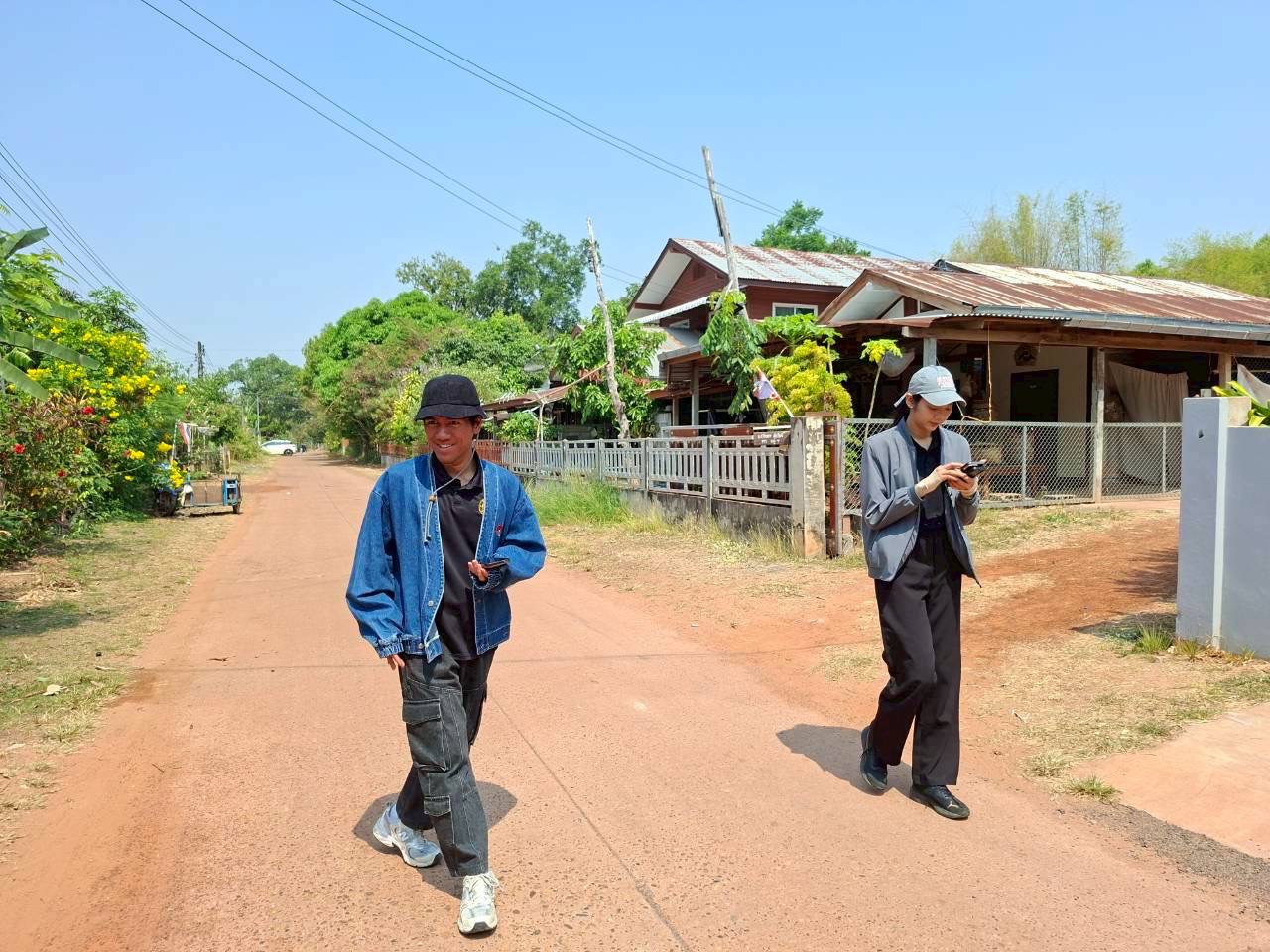 title - ศทส. ลงพื้นที่จัดทำฐานข้อมูลเชิงพื้นที่การใช้ประโยชน์อาคาร และสิ่งปลูกสร้างในเขตปฏิรูปที่ดิน จัดเก็บข้อมูลภาคสนามผ่าน Application Fieldmap และประชาสัมพันธ์การใช้งานระบบ GIS Portal ณ จังหวัดมุกดาหาร และจังหวัดอำนาจเจริญ