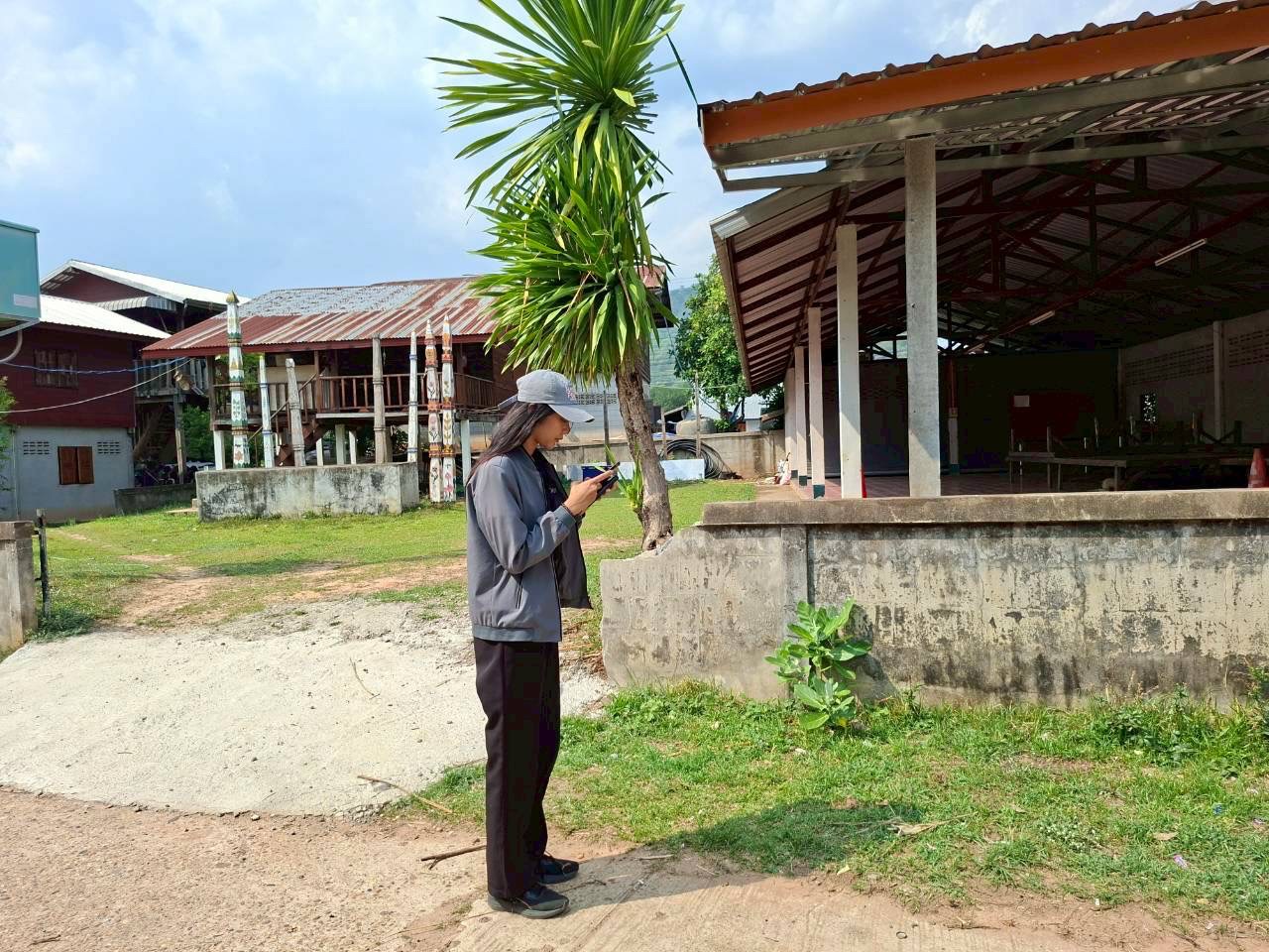 title - ศทส. ลงพื้นที่จัดทำฐานข้อมูลเชิงพื้นที่การใช้ประโยชน์อาคาร และสิ่งปลูกสร้างในเขตปฏิรูปที่ดิน จัดเก็บข้อมูลภาคสนามผ่าน Application Fieldmap และประชาสัมพันธ์การใช้งานระบบ GIS Portal ณ จังหวัดมุกดาหาร และจังหวัดอำนาจเจริญ