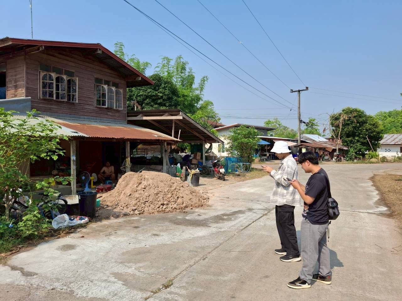title - ศทส. ลงพื้นที่จัดทำฐานข้อมูลเชิงพื้นที่การใช้ประโยชน์อาคาร และสิ่งปลูกสร้างในเขตปฏิรูปที่ดิน จัดเก็บข้อมูลภาคสนามผ่าน Application Fieldmap และประชาสัมพันธ์การใช้งานระบบ GIS Portal ณ จังหวัดมุกดาหาร และจังหวัดอำนาจเจริญ