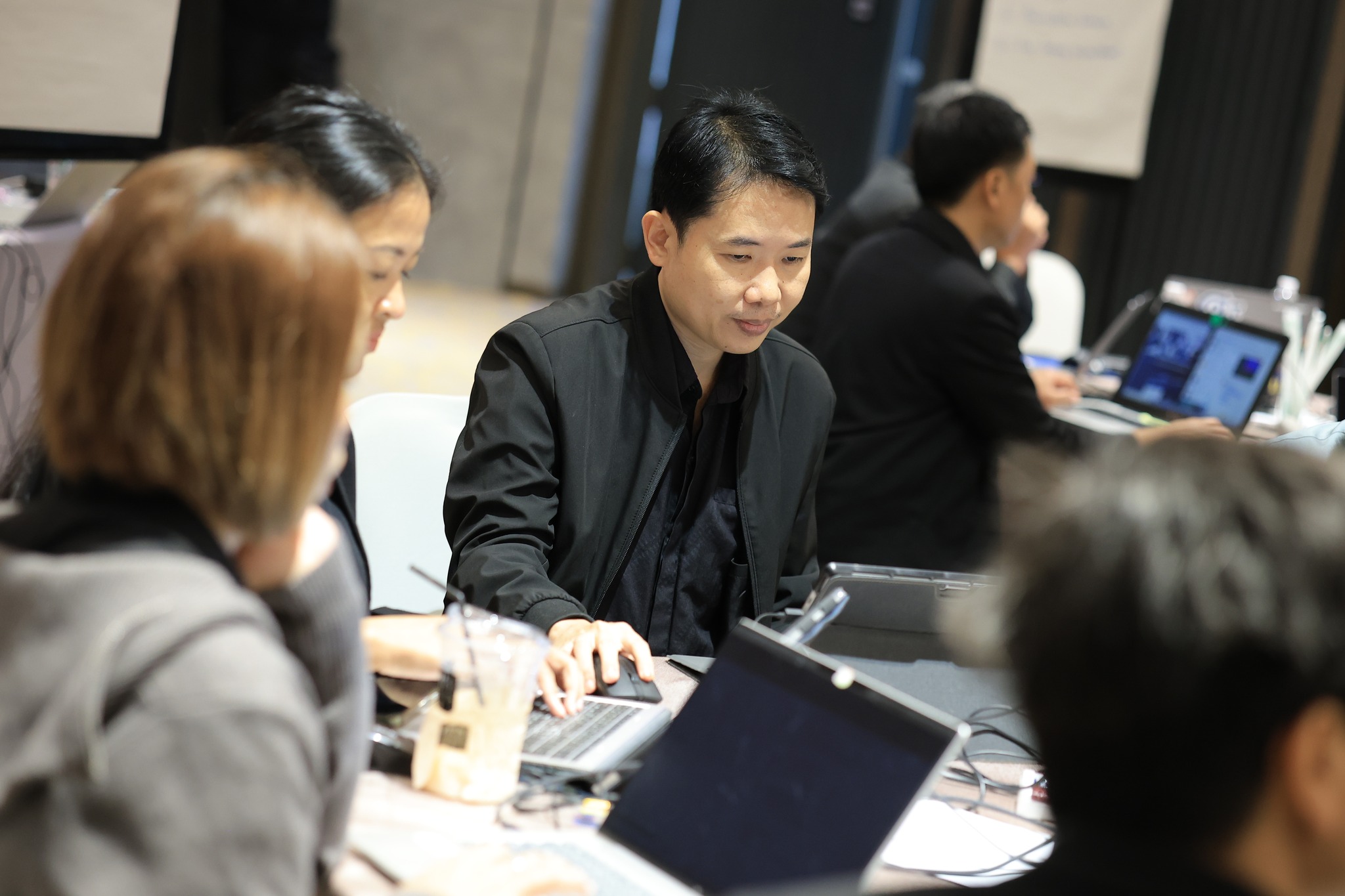 title - ศทส. อบรมเชิงปฏิบัติการภาคปฏิบัติ (Onsite Workshop) รุ่นที่ 4 หลักสูตรประกาศนียบัตรรับรองพื้นฐานด้านความมั่นคงปลอดภัยไซเบอร์