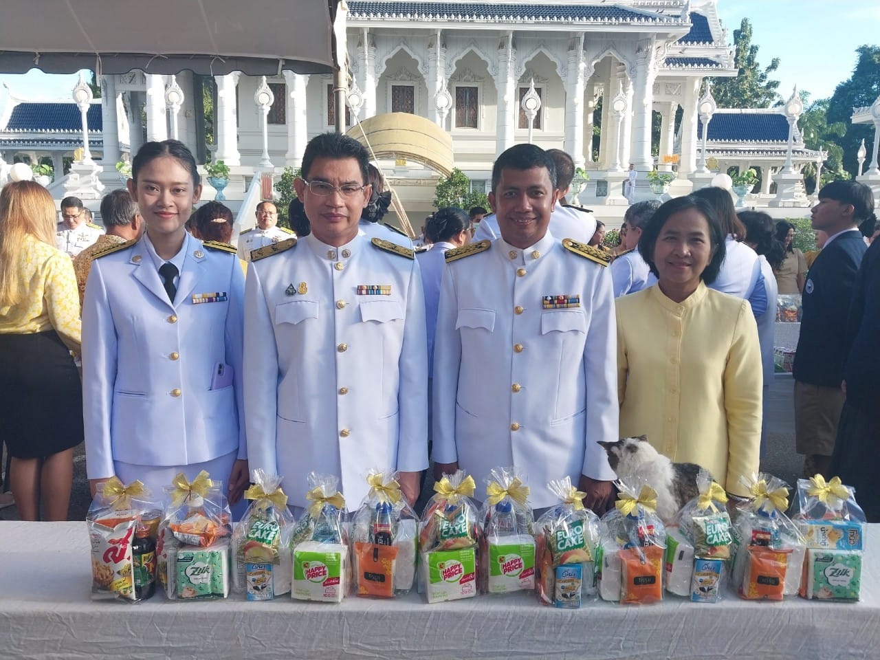 ปฏิรูปที่ดินจังหวัดกระบี่ และเจ้าหน้าที่ในสังกัด ร่วมกิจกรรมเนื่องในวันพ่อแห่งชาติ ประจำปี 2566