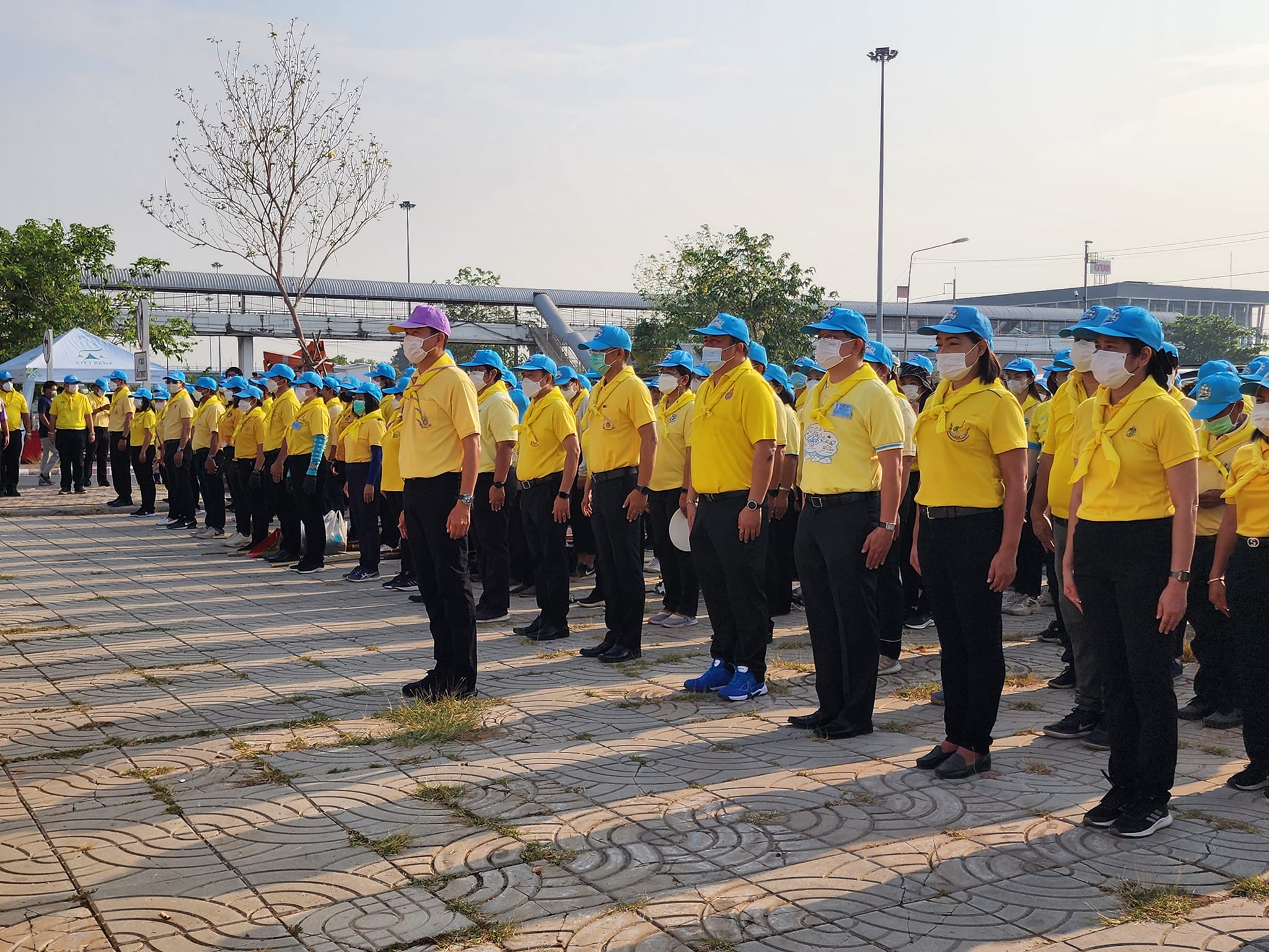 ปฏิรูปที่ดินจังหวัดพระนครศรีอยุธยา ร่วมกิจกรรมจิตอาสาบำเพ็ญสาธารณประโยชน์ และบำเพ็ญสาธารณกุศลเนื่องในวันคล้ายวันประสูติ ๒๙ เมษายน ๒๕๖๖ สมเด็จพระเจ้าลูกยาเธอ เจ้าฟ้าทีปังกรรัศมีโชติ มหาวชิโรตตมางกูร สิริวิบูลยราชกุมาร 