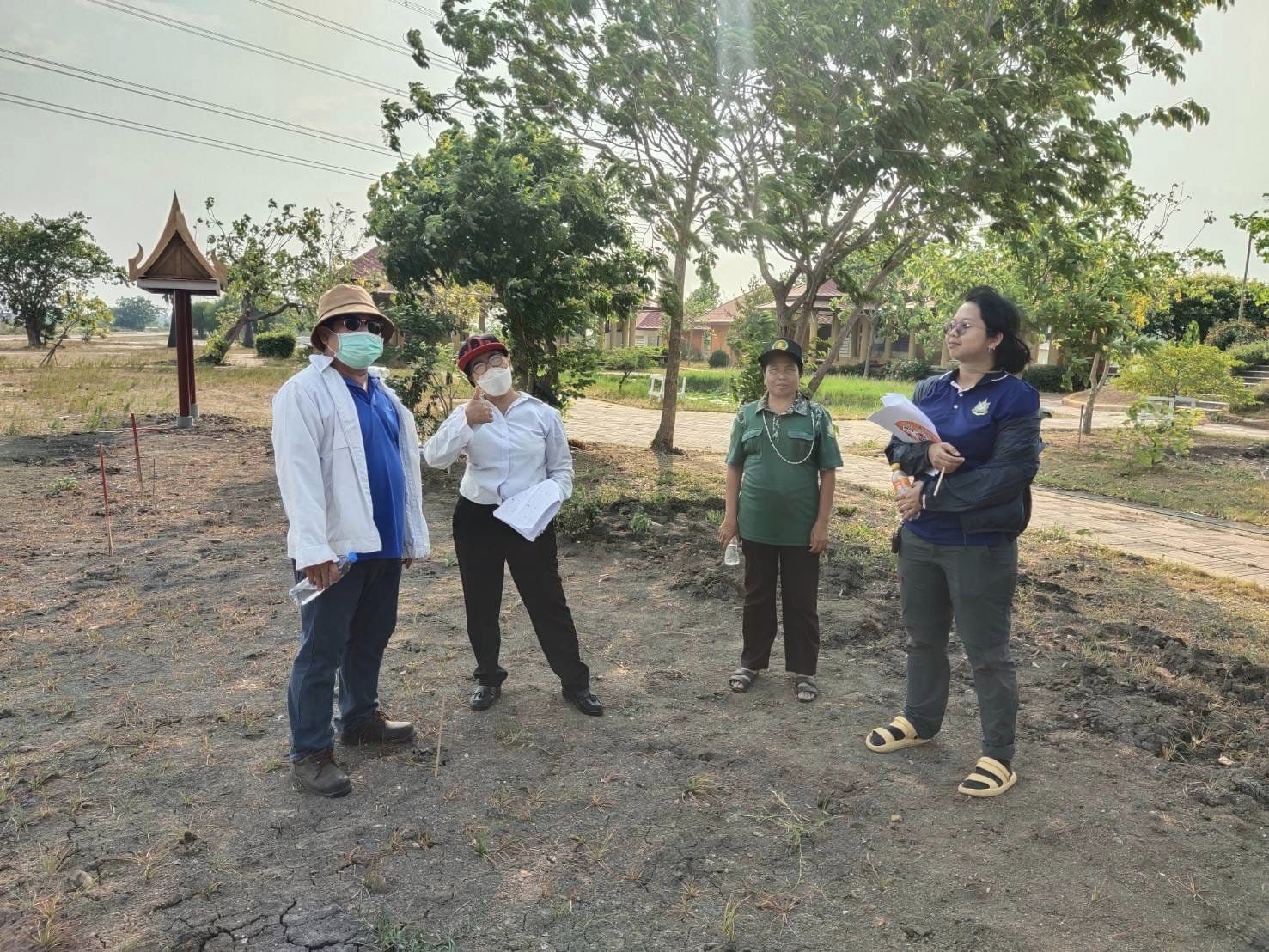 ปฏิรูปที่ดินจังหวัดพระนครศรีอยุธยา มอบหมายให้เจ้าหน้าที่กลุ่มยุทธศาสตร์และการปฏิรูปที่ดิน ติดตามการดำเนินการปรับปรุงภูมิทัศน์ภายในแปลงโฉนดที่ดินฉบับแรกของประเทศไทย 