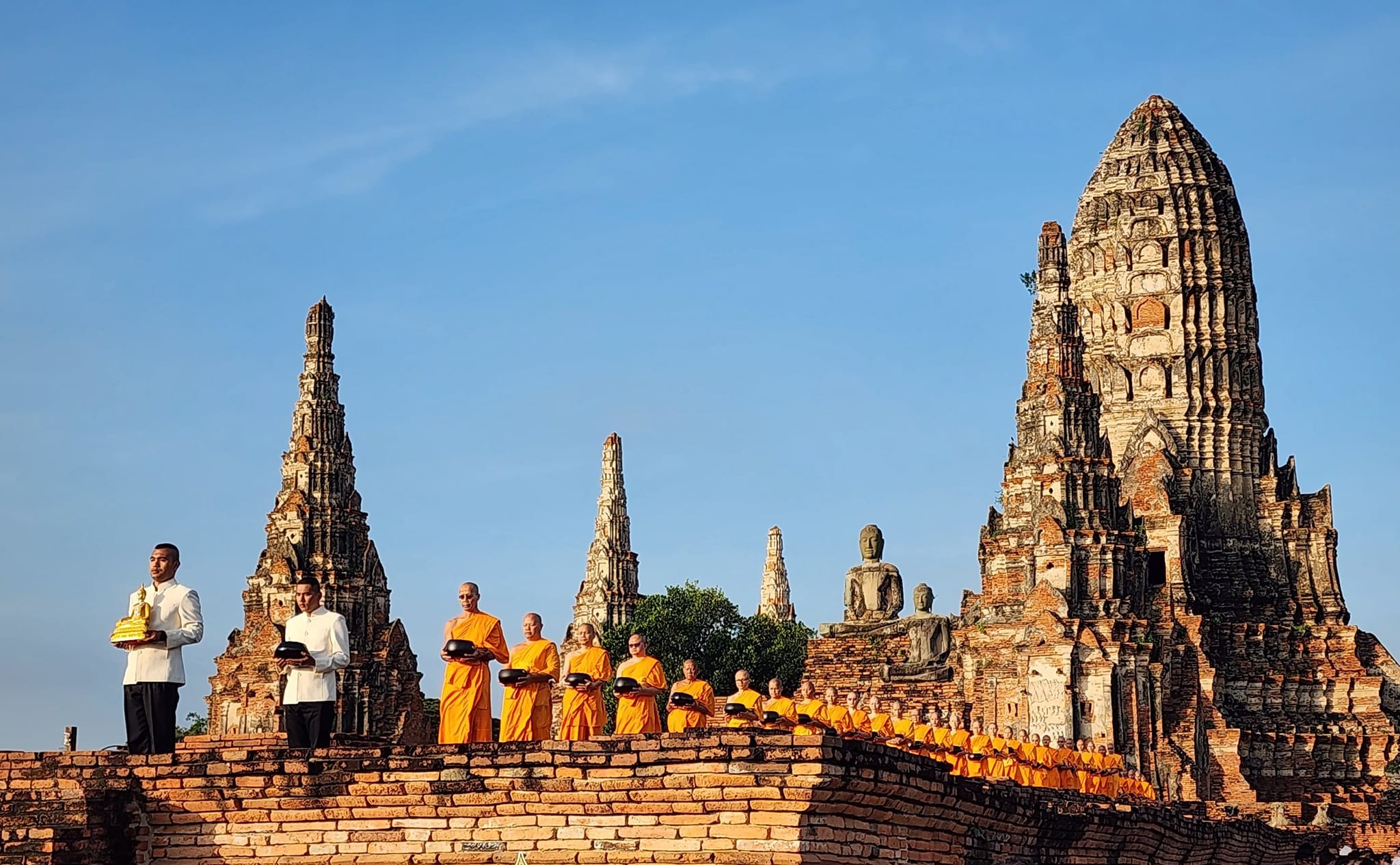 ปฏิรูปที่ดินจังหวัดพระนครศรีอยุธยา ร่วมสืบสานประเพณีตักบาตรเทโว นับเป็นครั้งแรกที่ทางจังหวัดพระนครศรีอยุธยา ได้จัดประเพณีตักบาตรเทโวโรหณะ