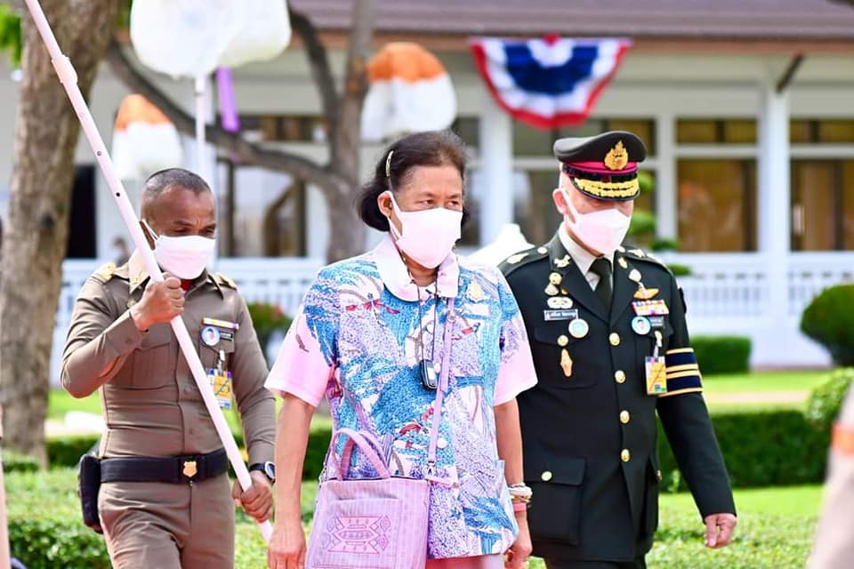 สำนักงานการปฏิรูปที่ดินเพื่อเกษตรกรรม (ส.ป.ก.) ร่วม “งานรณรงค์ถ่ายทอดเทคโนโลยีการผลิตข้าวระดับประเทศ ประจำปี ๒๕๖๕” เนื่องในวันข้าวและชาวนาแห่งชาติ 