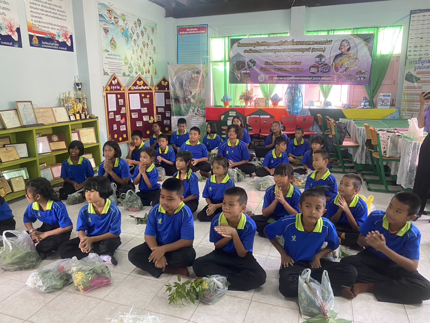 ส.ป.ก.เพชรบุรี จัดอบรมนักเรียนและบุคลากรของโรงเรียนบ้านอ่างศิลา