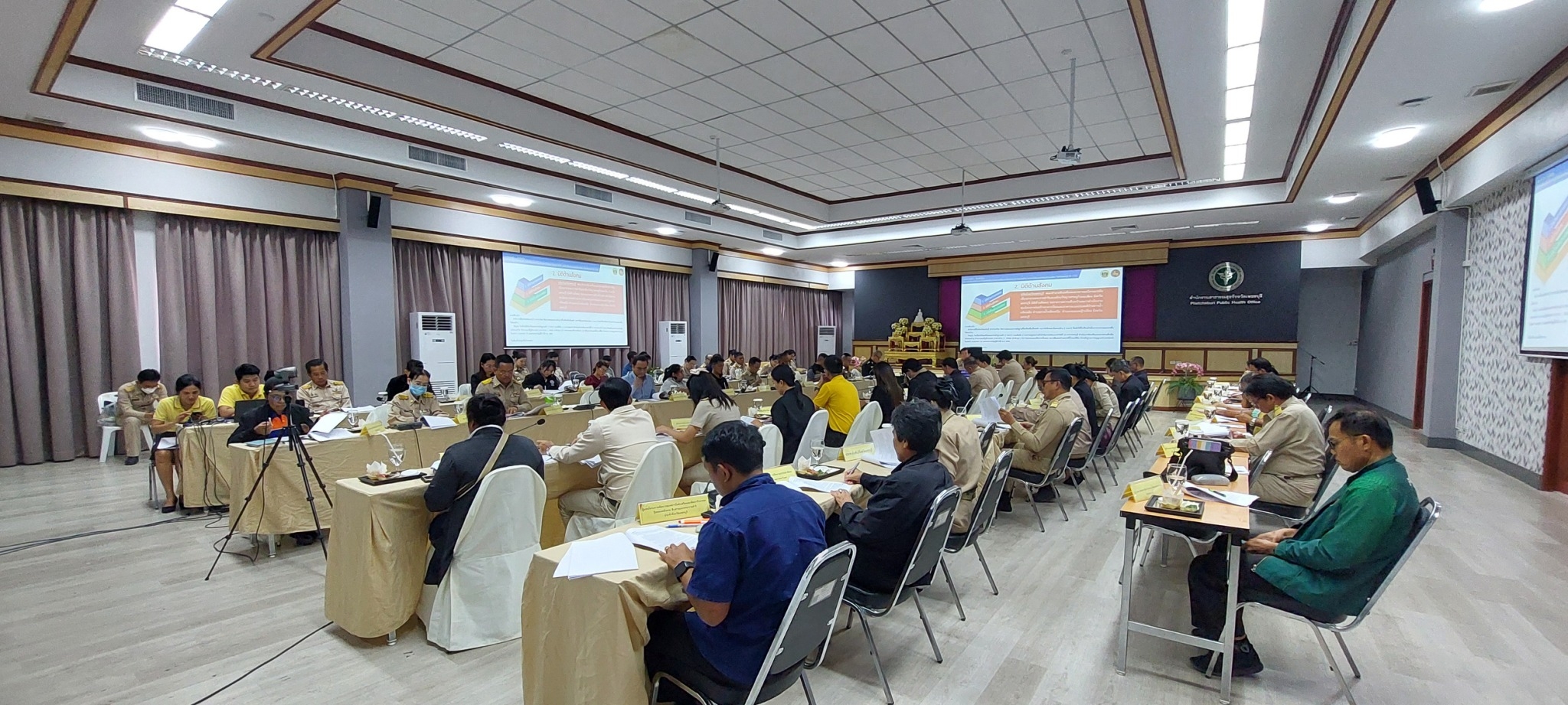 ส.ป.ก.เพชรบุรี  เข้าร่วมประชุมคณะกรรมการประสานงานการขับเคลื่อนและขยายผลโครงการอันเนื่องมาจากพระราชดำริและหลักปรัชญาของเศรษฐกิจพอเพียง จังหวัดเพชรบุรี ครั้งที่ 5/2567