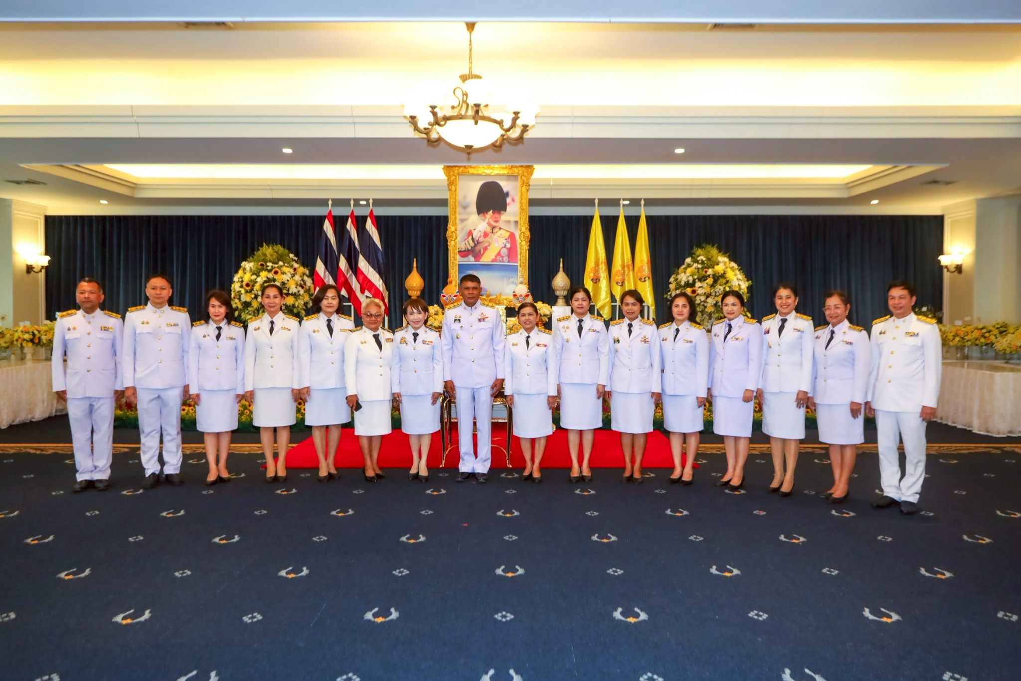 ส.ป.ก.เพชรบุรี เข้าร่วมถวายแจกันดอกไม้ ลงนามถวายพร พระบาทสมเด็จเจ้าอยู่หัว เนื่องในโอกาสวันเฉลิมพระชนพรรษา 28 กรกฎาคม 2568 