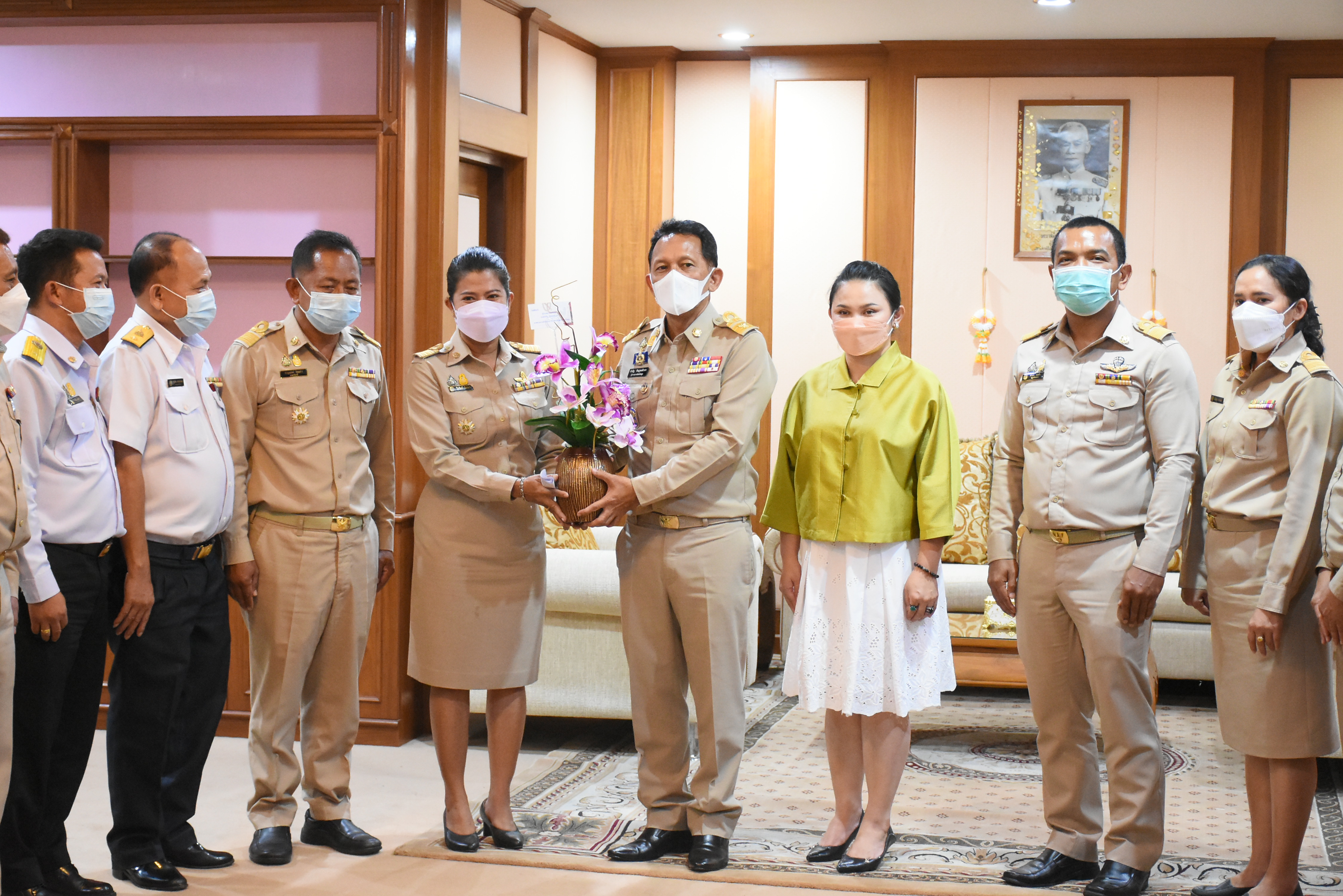 ส.ป.ก.สตูล เข้าร่วมคารวะแสดงความยินดีแก่นายจำเริญ  ทิพญพงศ์ธาดา ในโอกาสเข้ามาดำรงตำแหน่งผู้ว่าราชการจังหวัดสตูล 